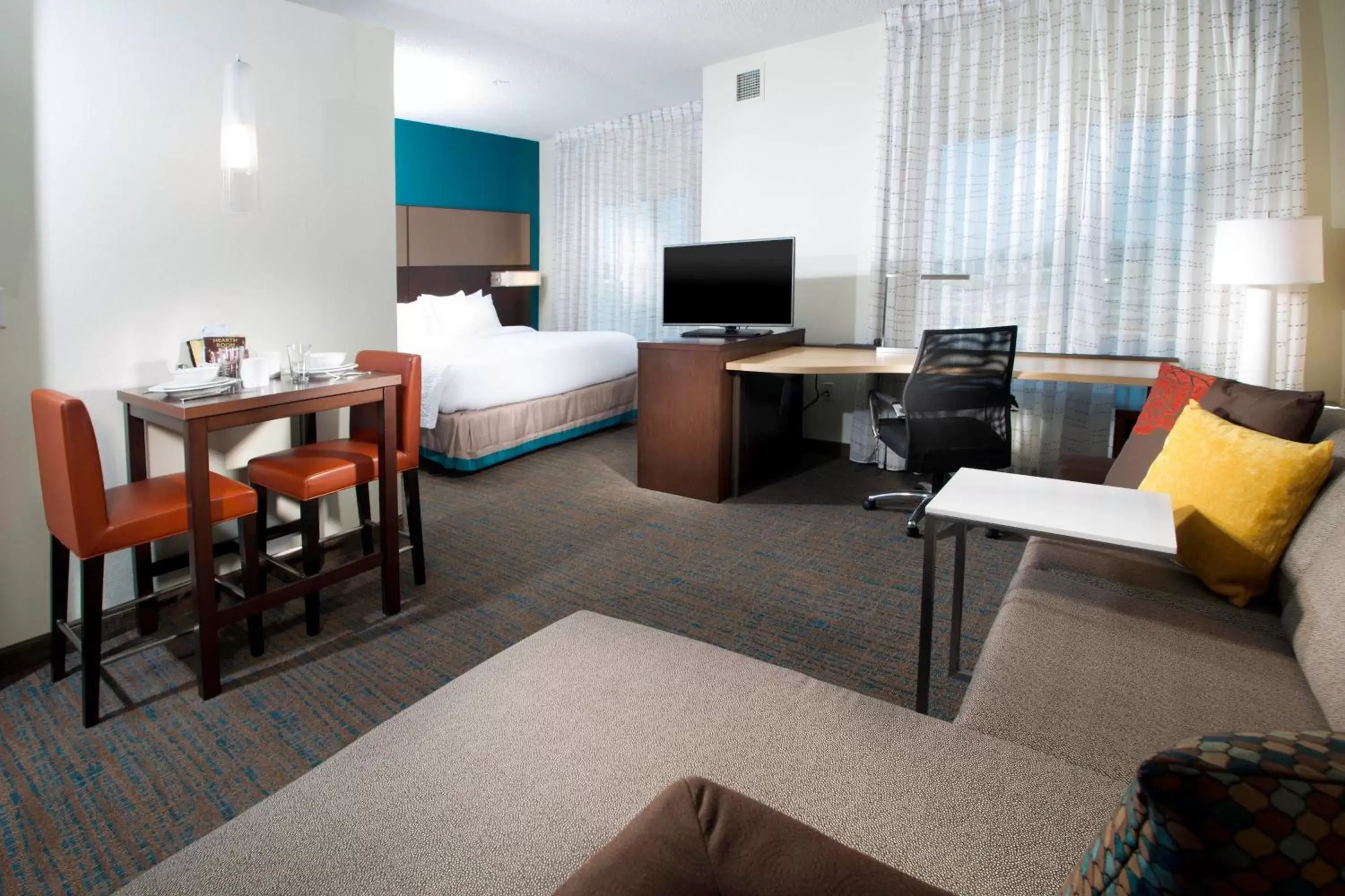 Photo of the whole room, Seating Area in Residence Inn by Marriott Augusta