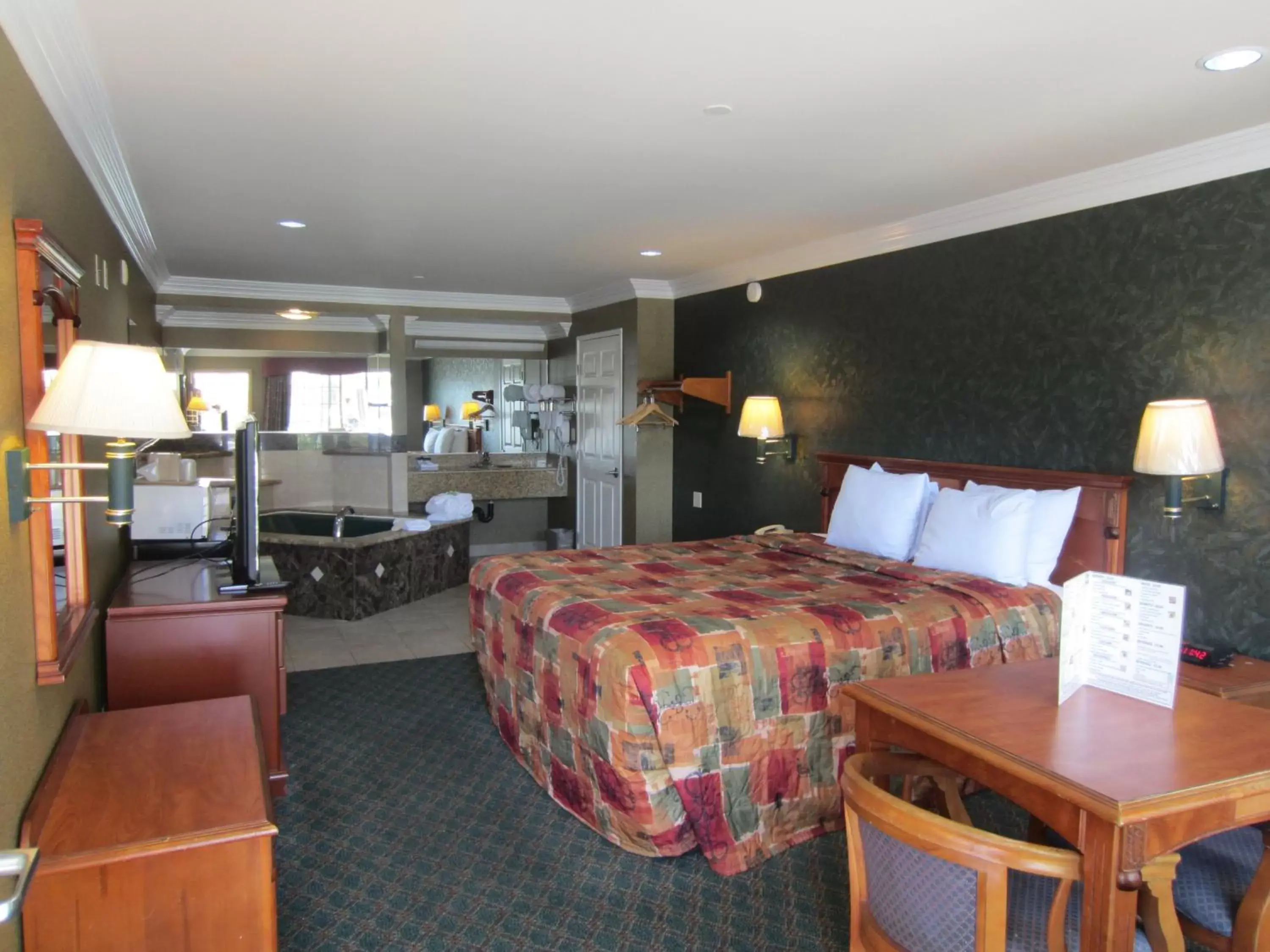 Photo of the whole room in Crystal Inn Suites & Spas