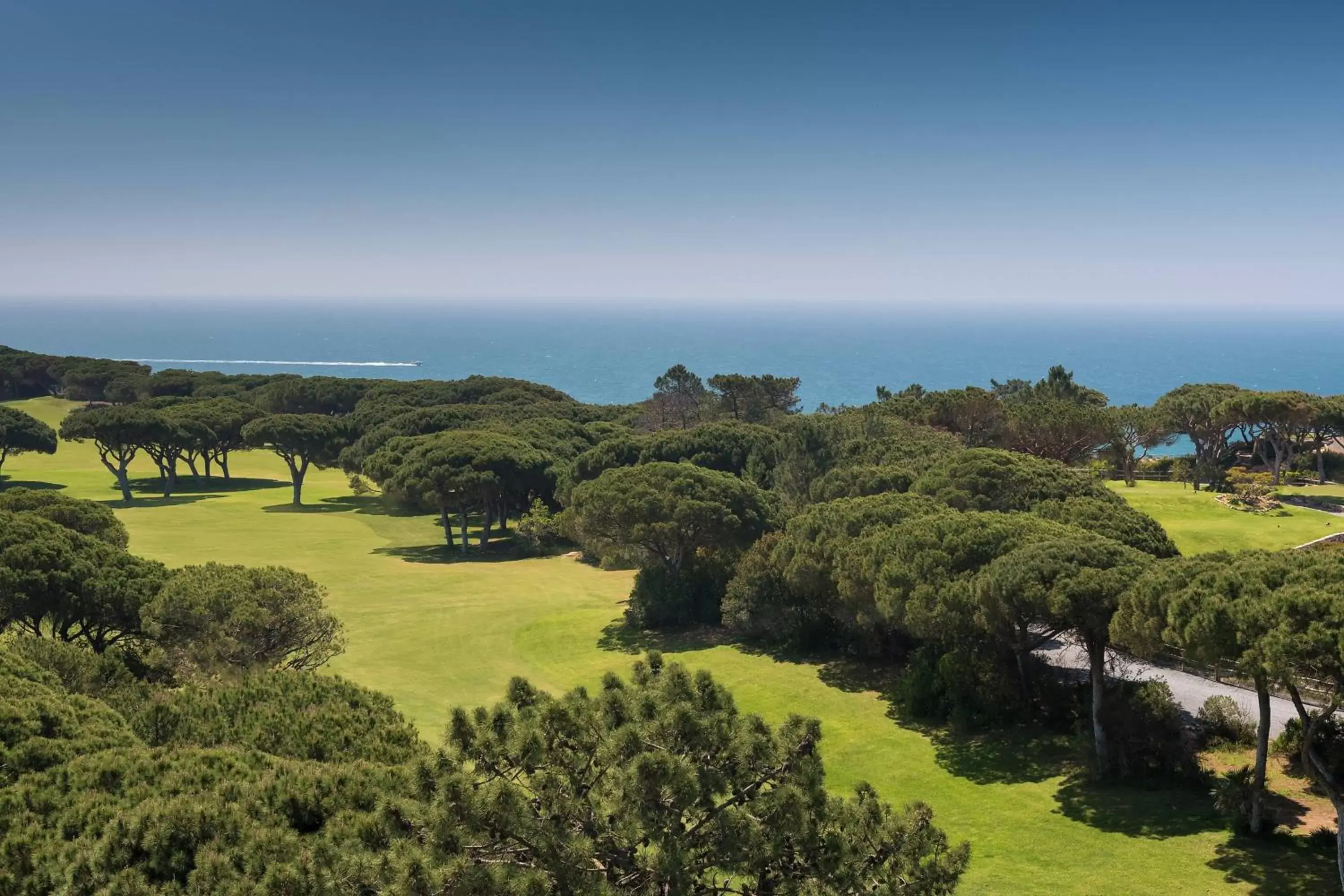 Golfcourse in Pine Cliffs Hotel, a Luxury Collection Resort, Algarve