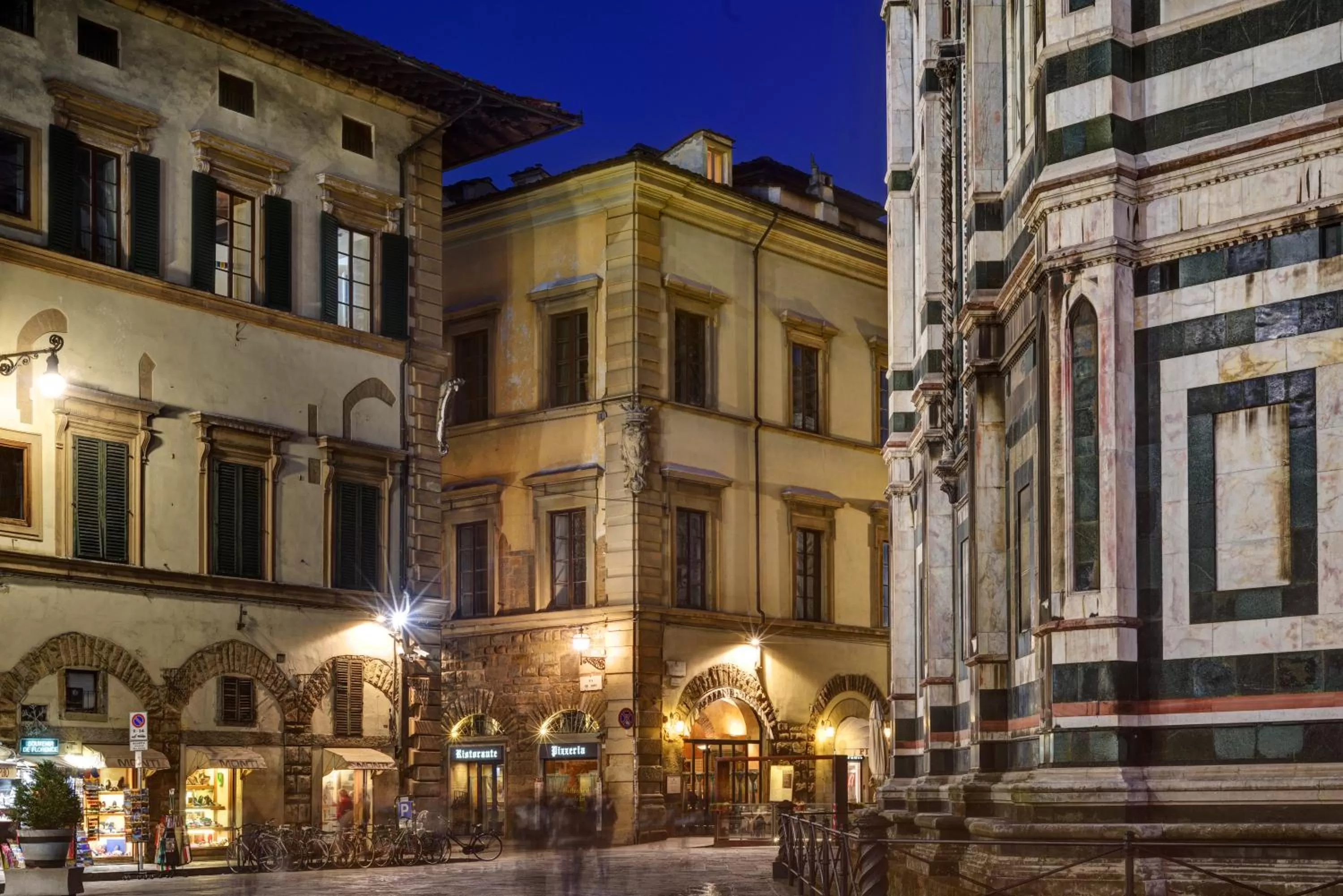 Property building in Palazzo Niccolini al Duomo Residenza D'Epoca