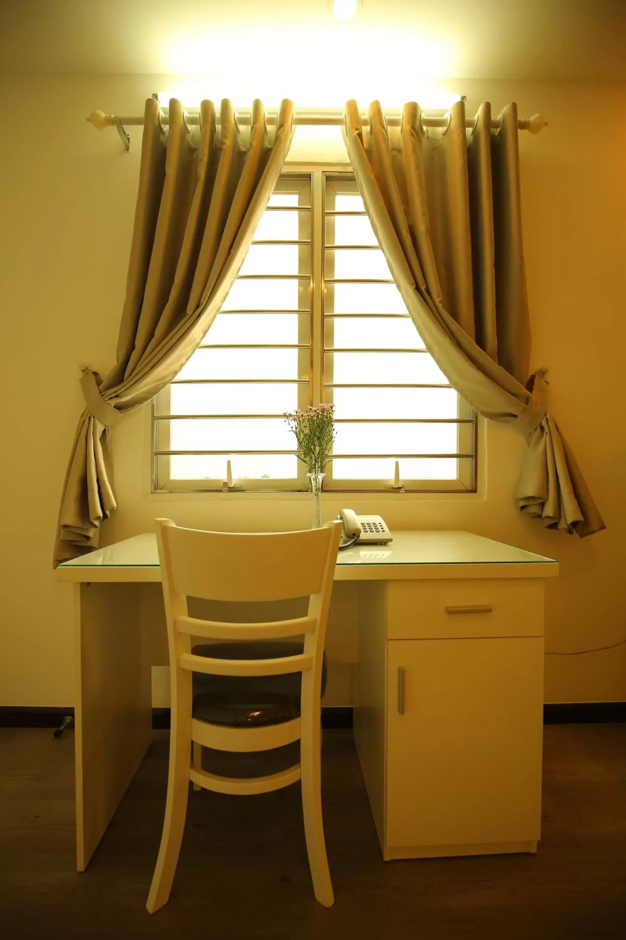 Dining Area in New Hotel & Apartment