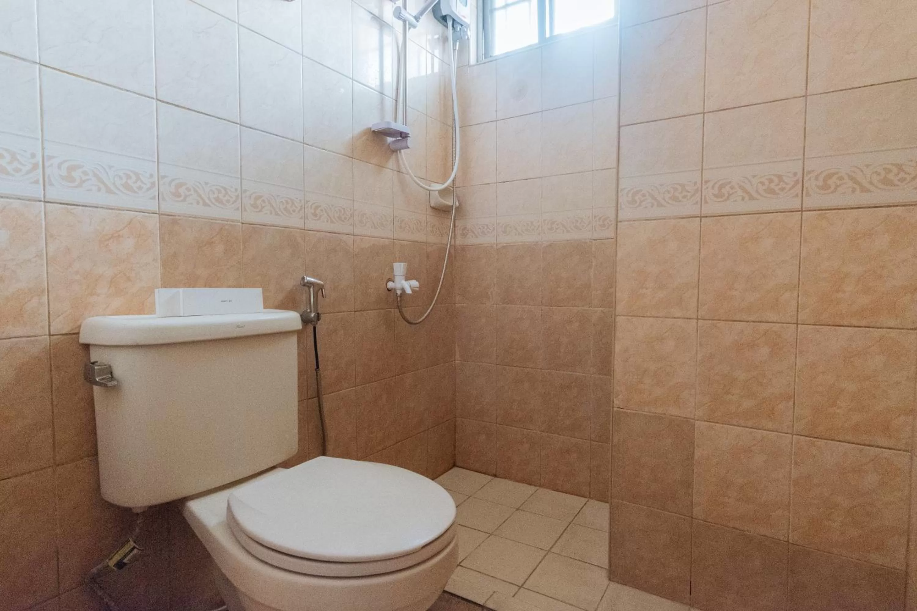 Bathroom in Dechmark Hotel