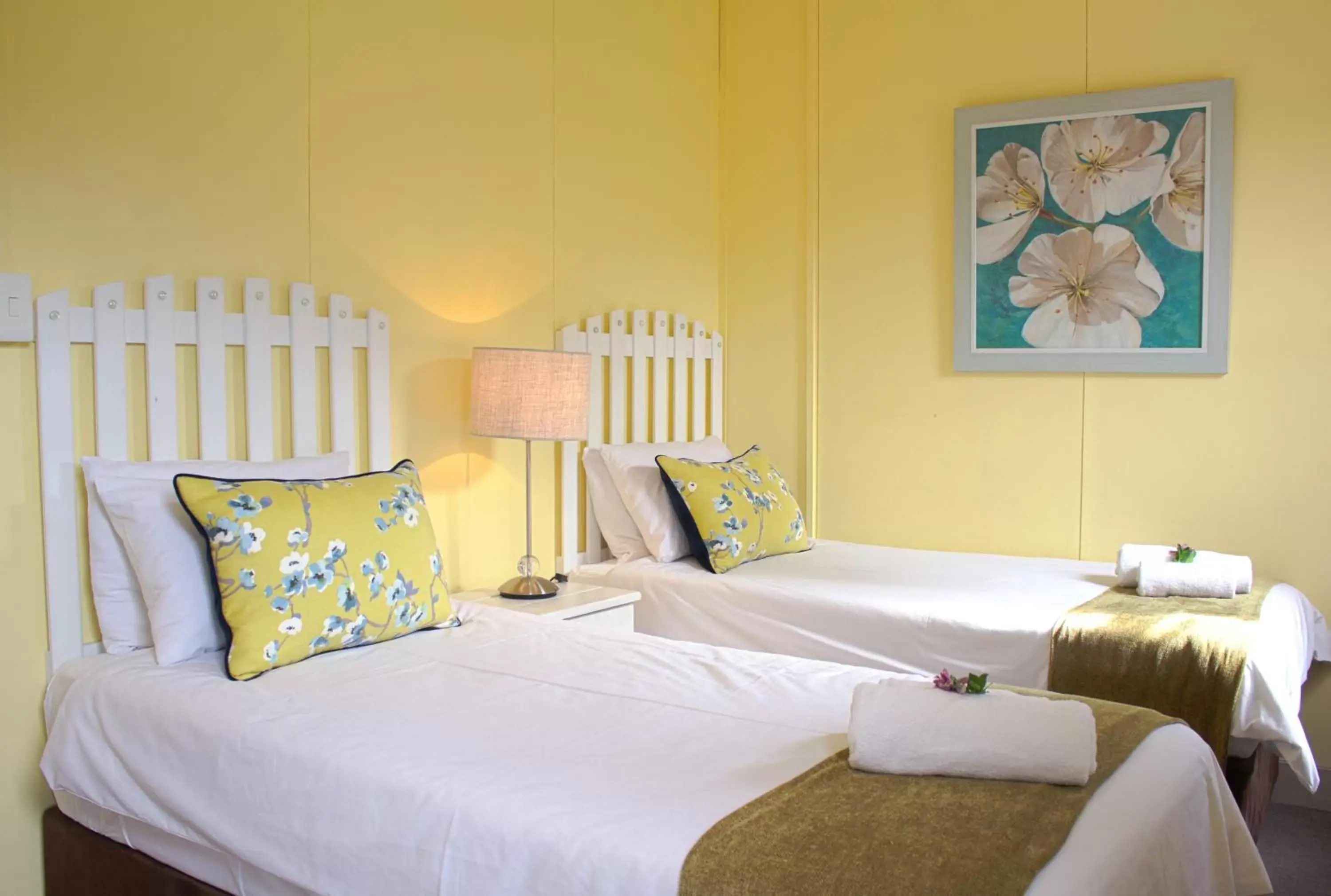 Photo of the whole room, Room Photo in Oceans Hotel & Self Catering