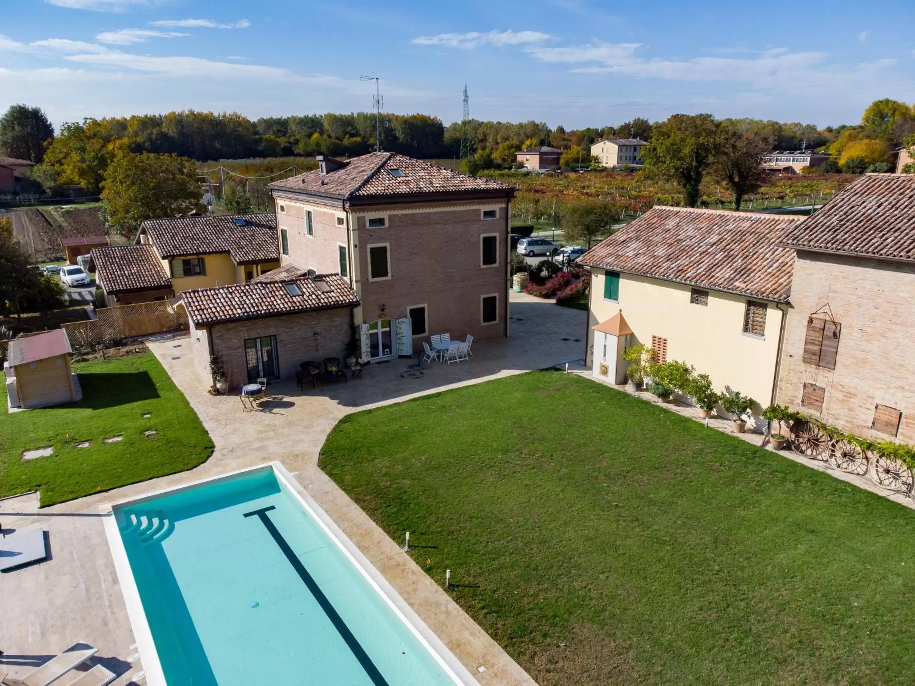 Swimming pool, Pool View in La Casa di Valeria - Modena