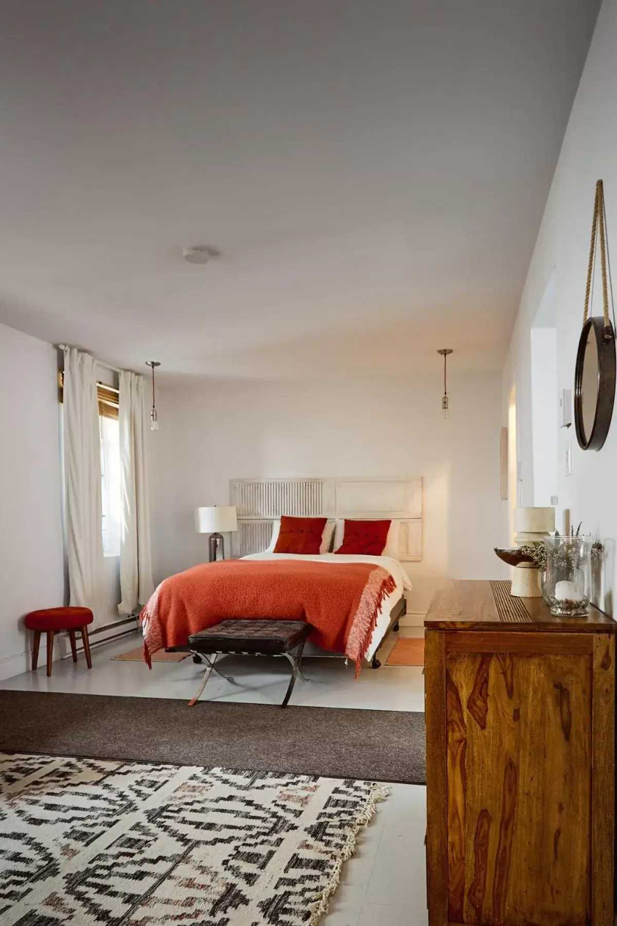 Bed, Seating Area in L'Hotel Particulier Griffintown