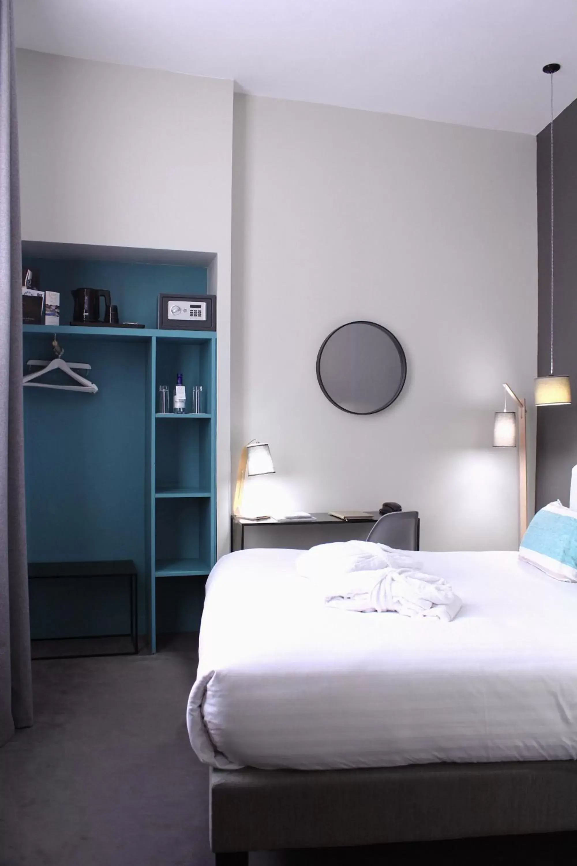 Bedroom, Bed in Hôtel de Tourny - Boutique Hôtel Bordeaux Centre