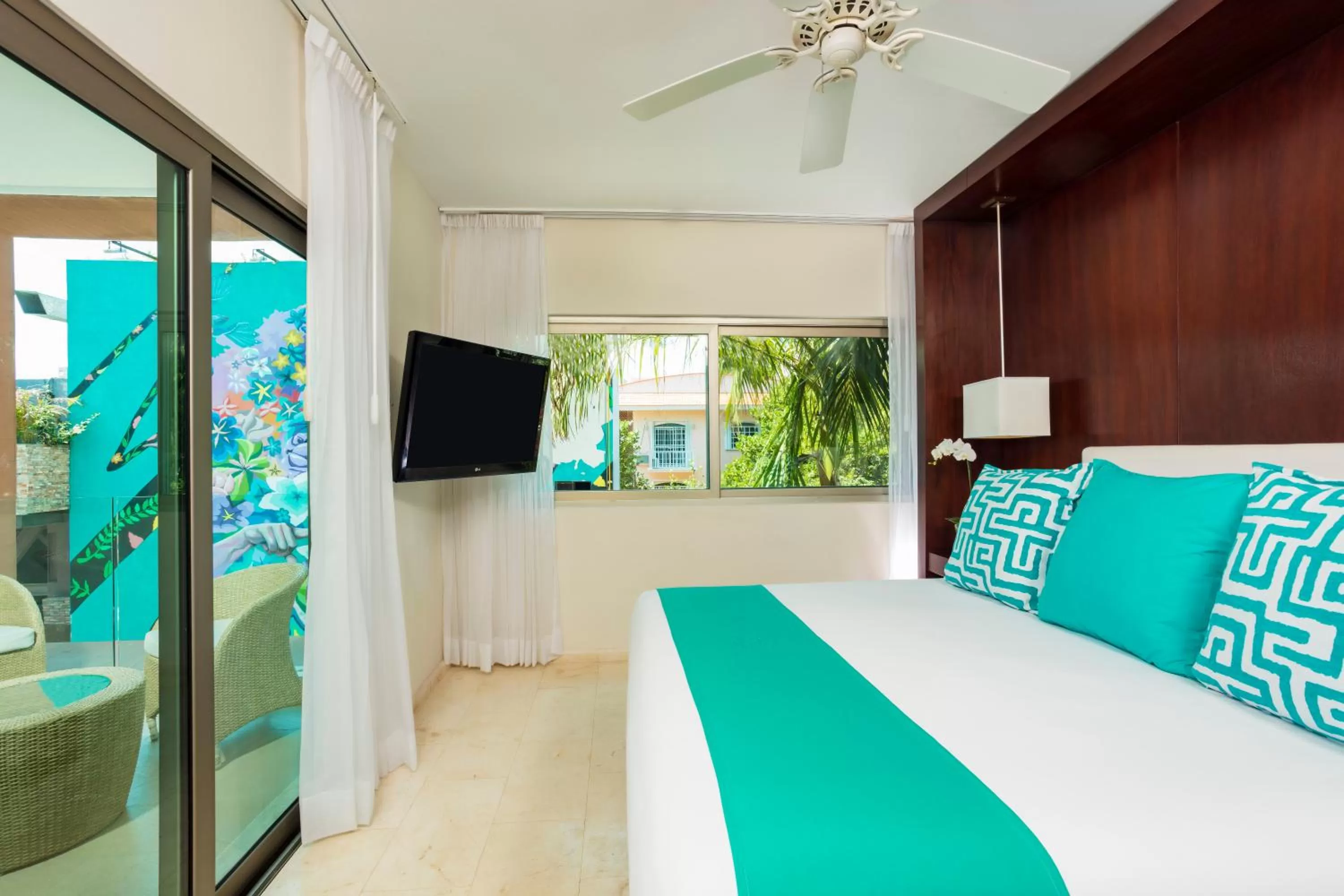 Bed in Hotel The Palm