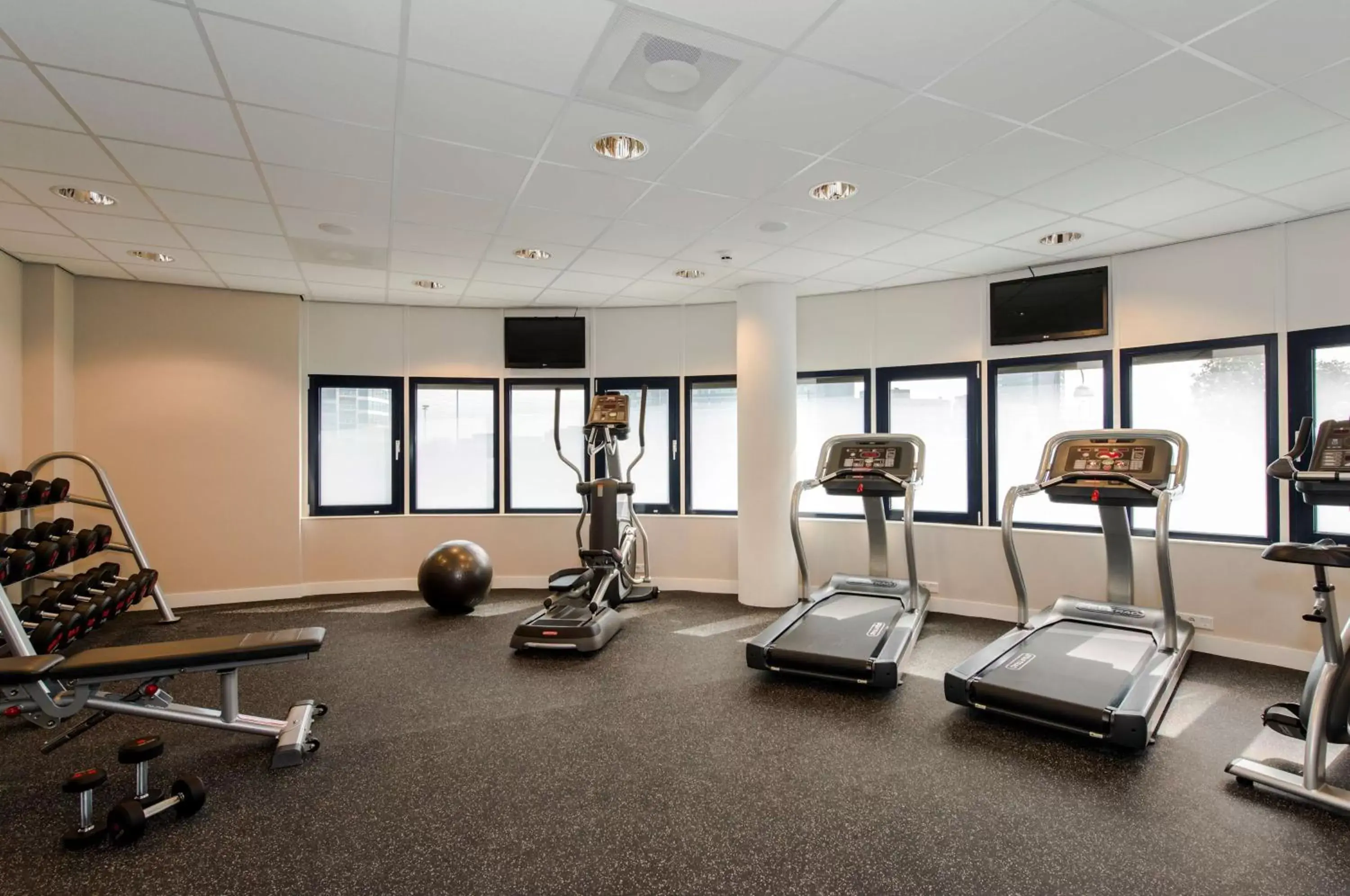 Fitness centre/facilities in Hampton by Hilton Amsterdam Airport Schiphol Fitness centre/facilities in Hampton by Hilton Amsterdam Airport Schiphol