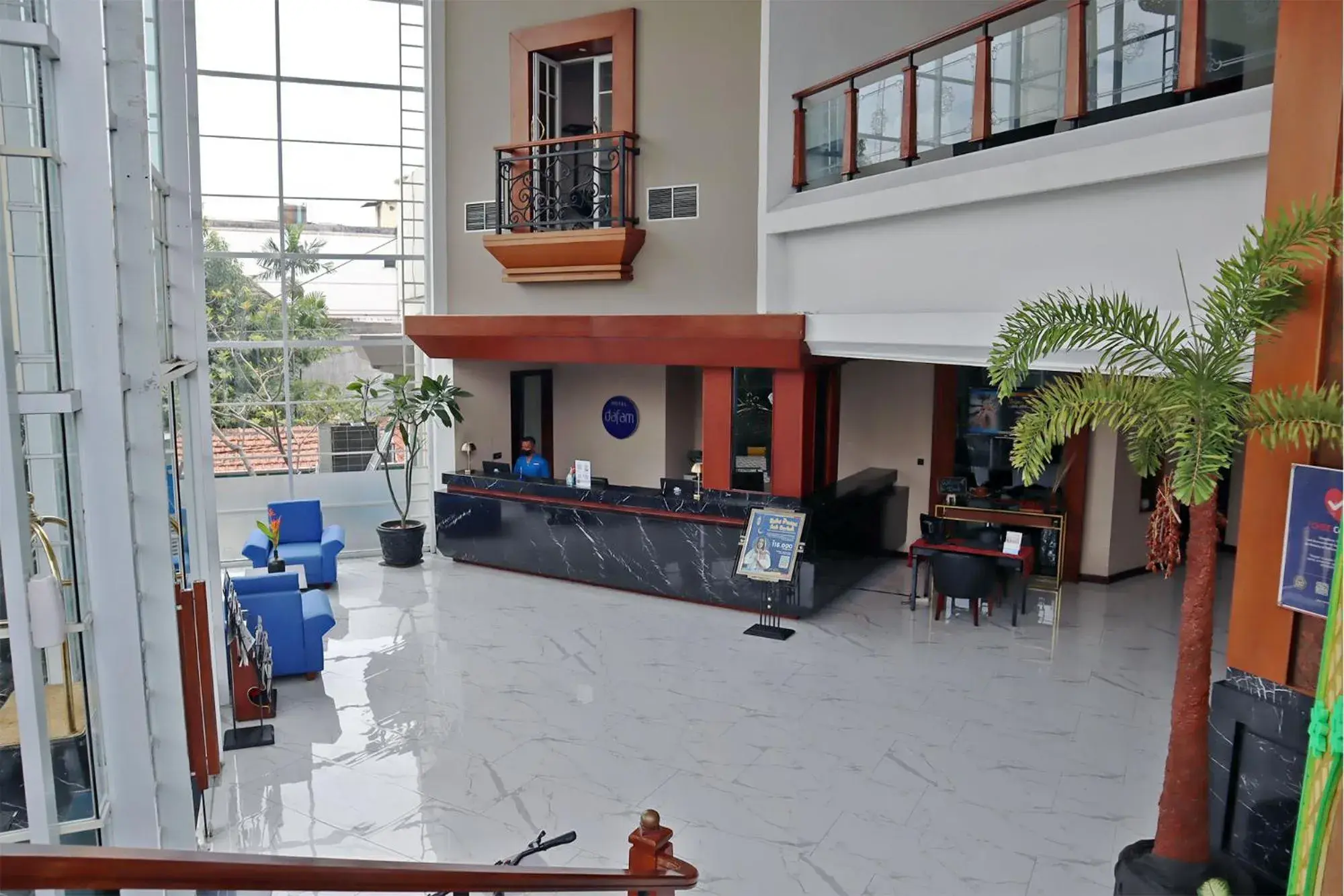 Lobby or reception in Hotel Dafam Semarang