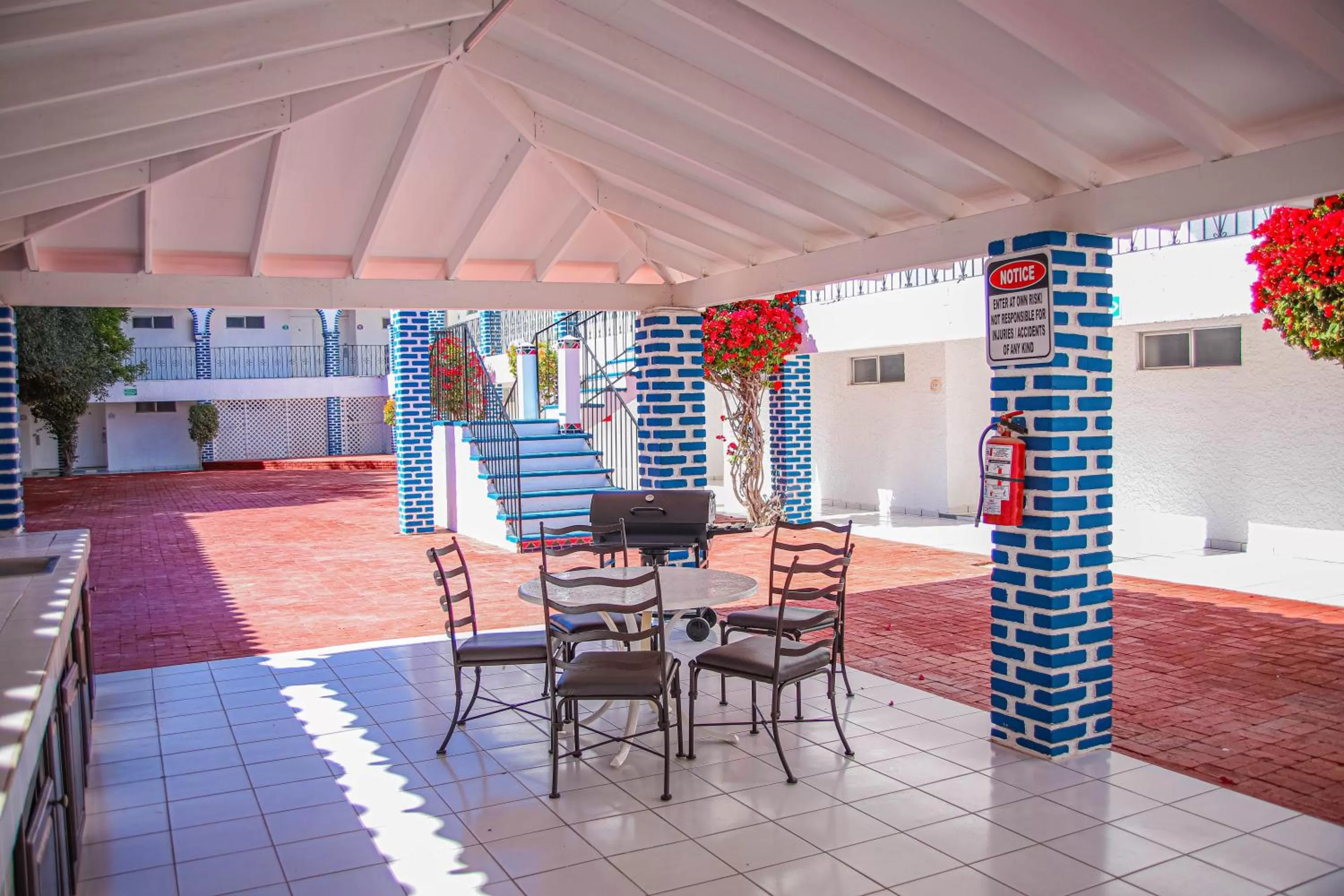 Dining area in Playa Inn Rocky Point