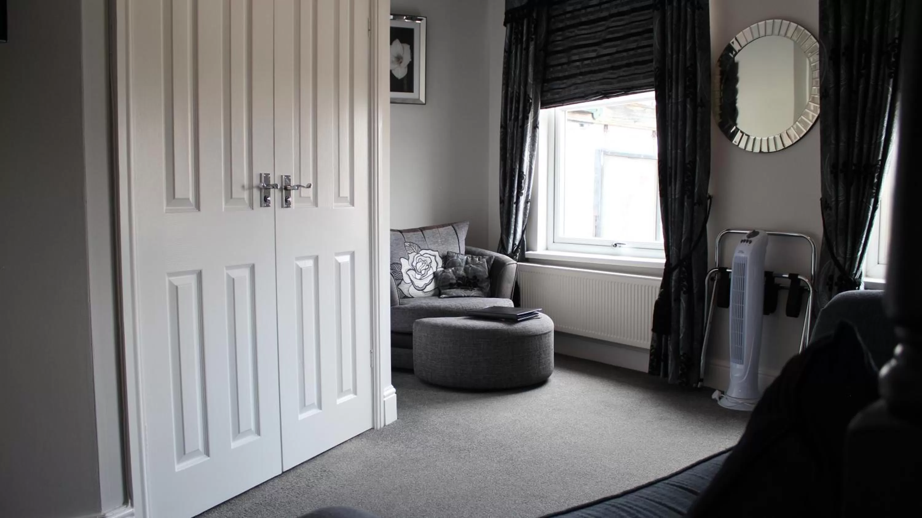 Seating area in The Whittington and Cat