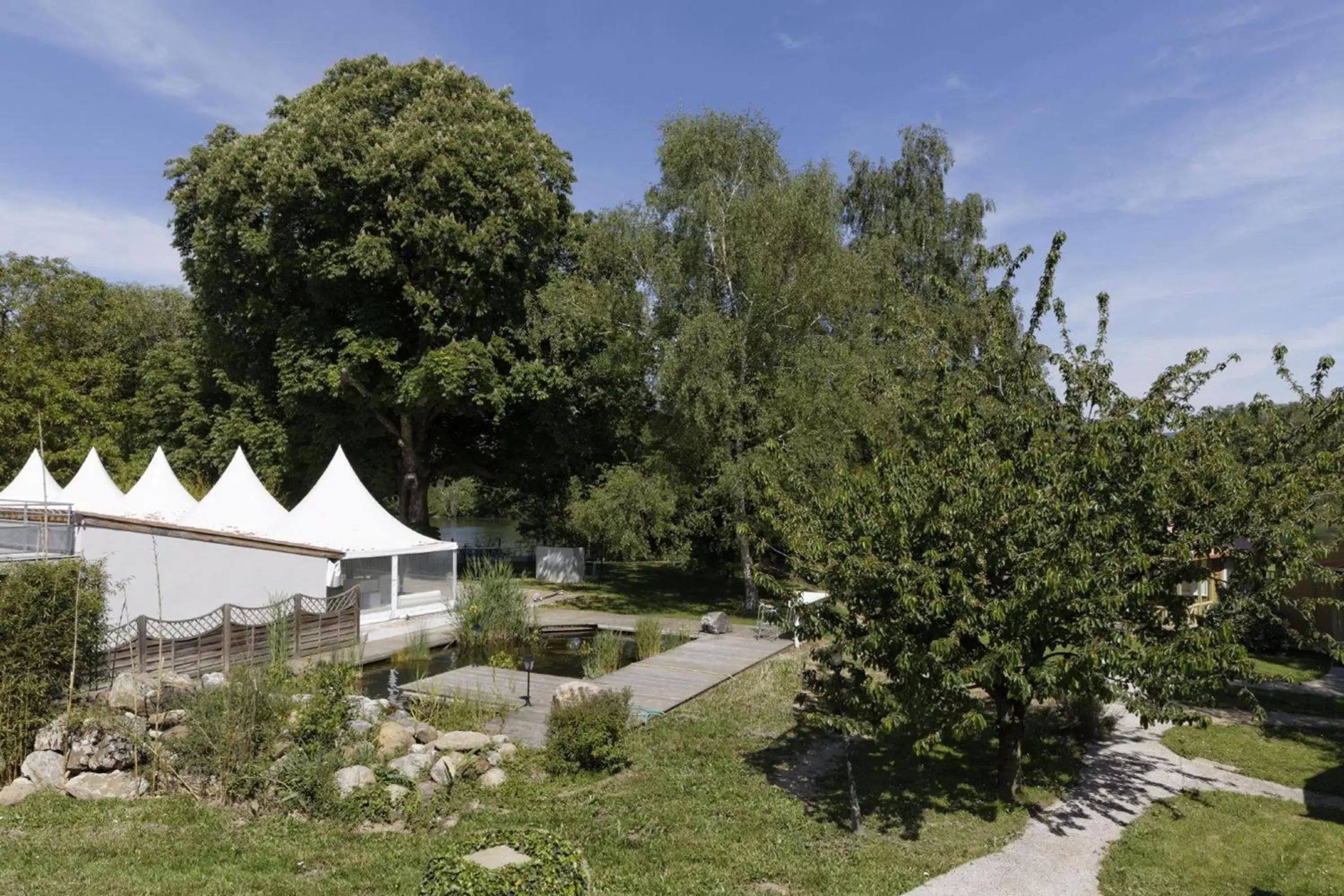 Garden in Hotel du Lac Foix