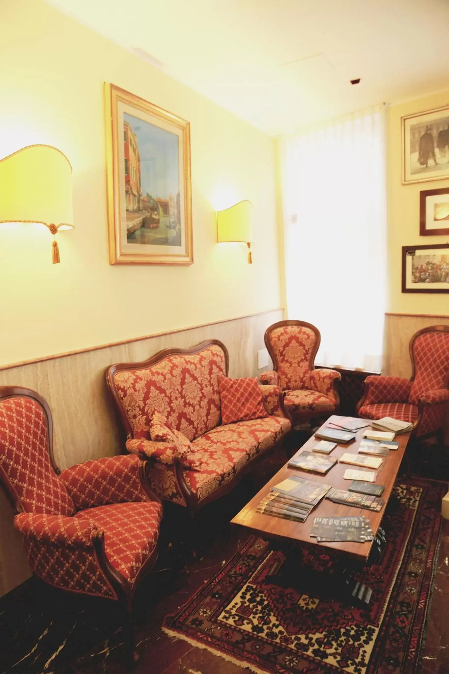 Lobby or reception, Seating Area in Hotel Tivoli