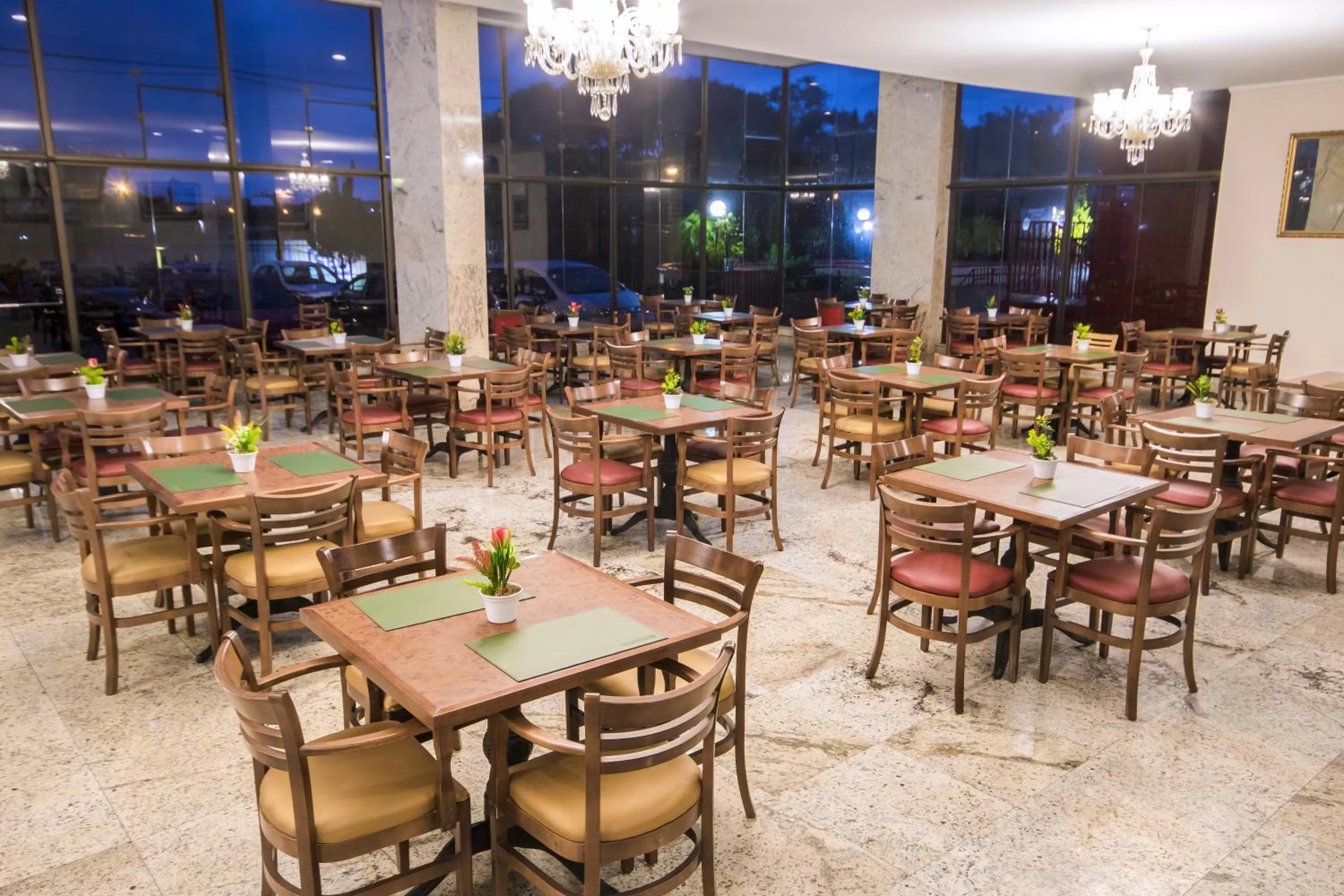 Restaurant/places to eat in Hotel Dan Inn Campinas Anhanguera - By Nacional Inn