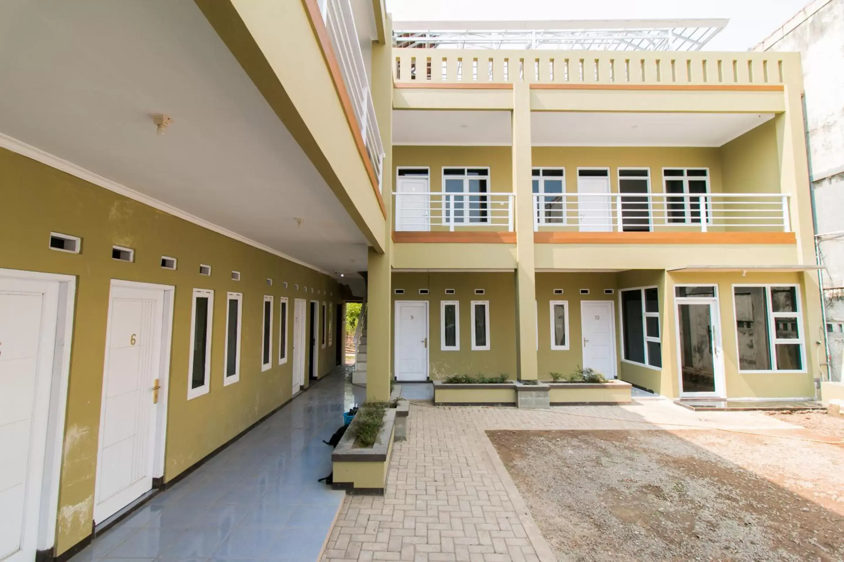 Balcony/Terrace in OYO 1078 Fakhira Residence