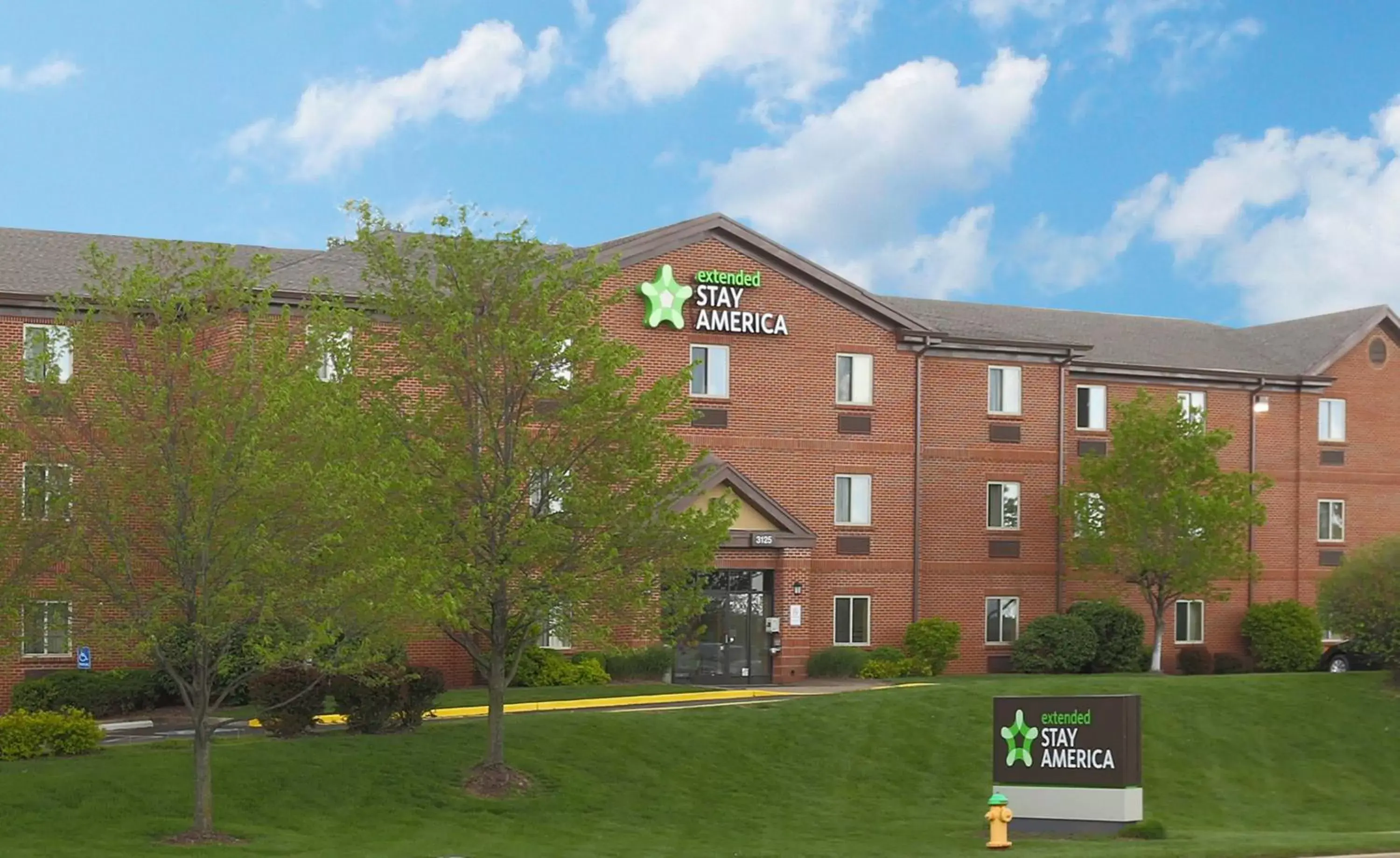 Property building in Extended Stay America Suites - St Louis - Earth City