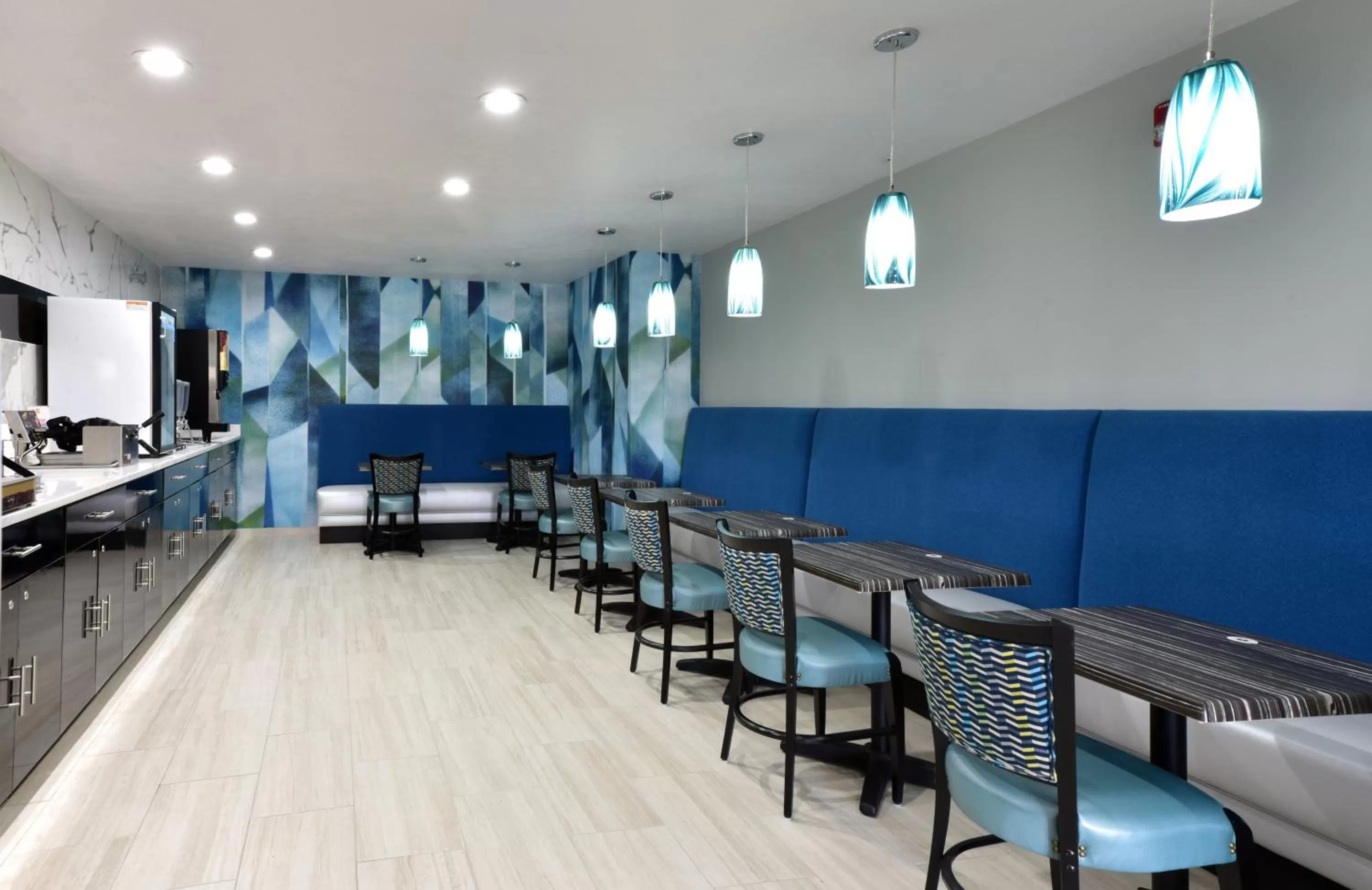 Breakfast in Days Inn by Wyndham Springville