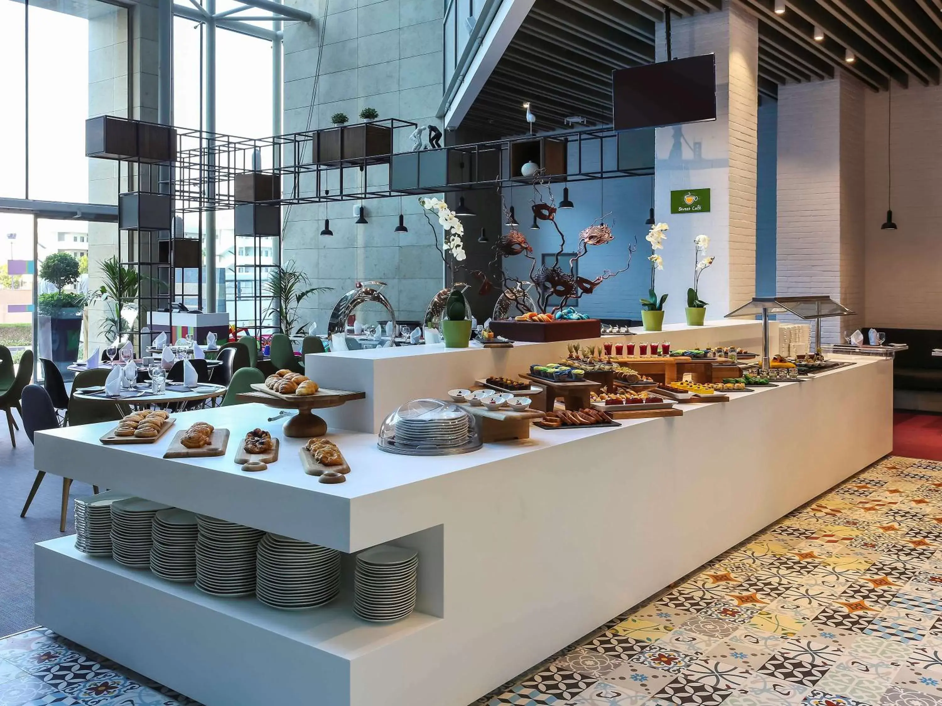 Restaurant/places to eat in Ibis Styles Dubai Jumeira
