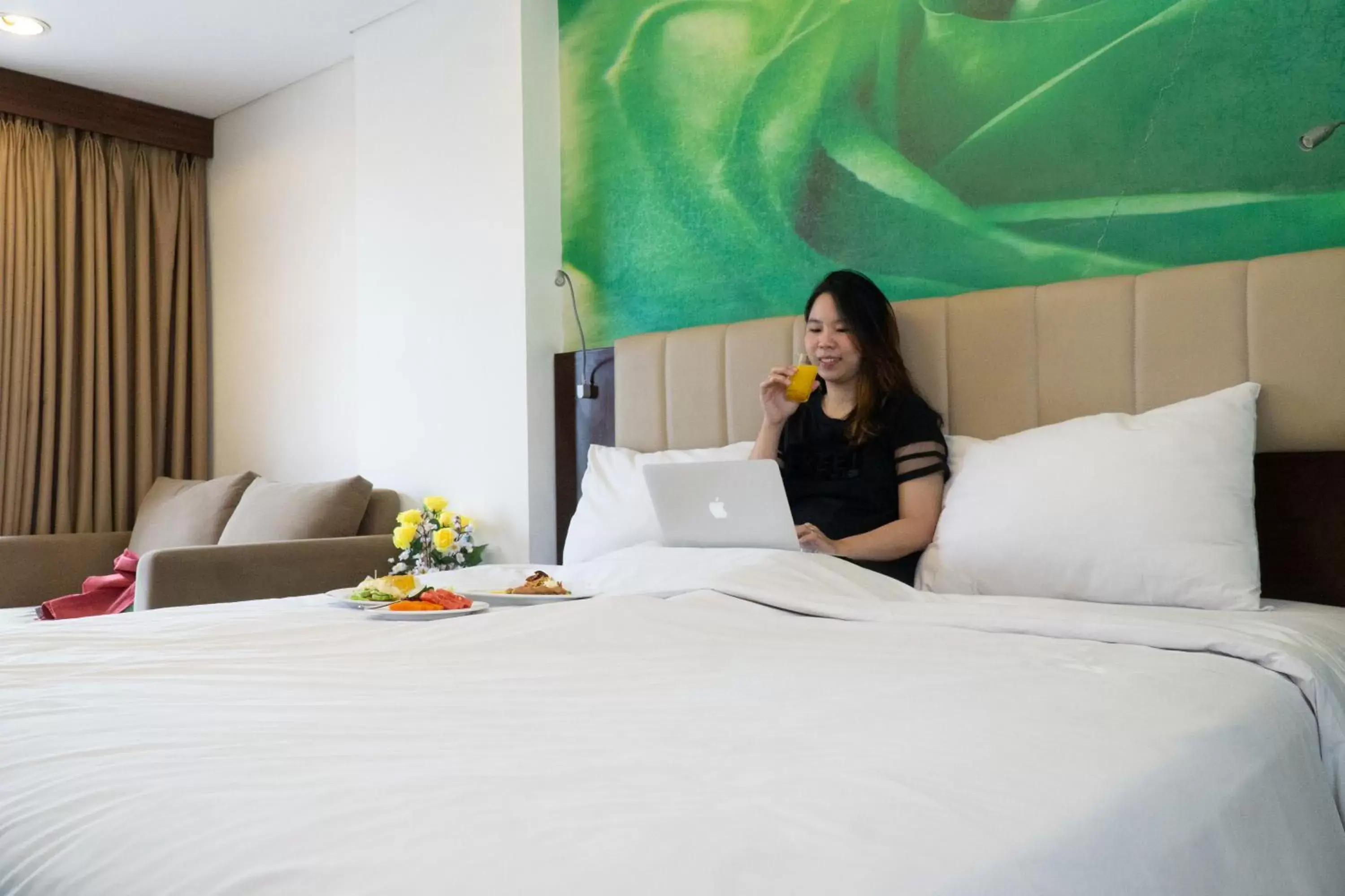 Food, Bed in PrimeBiz Cikarang Food, Bed in PrimeBiz Cikarang