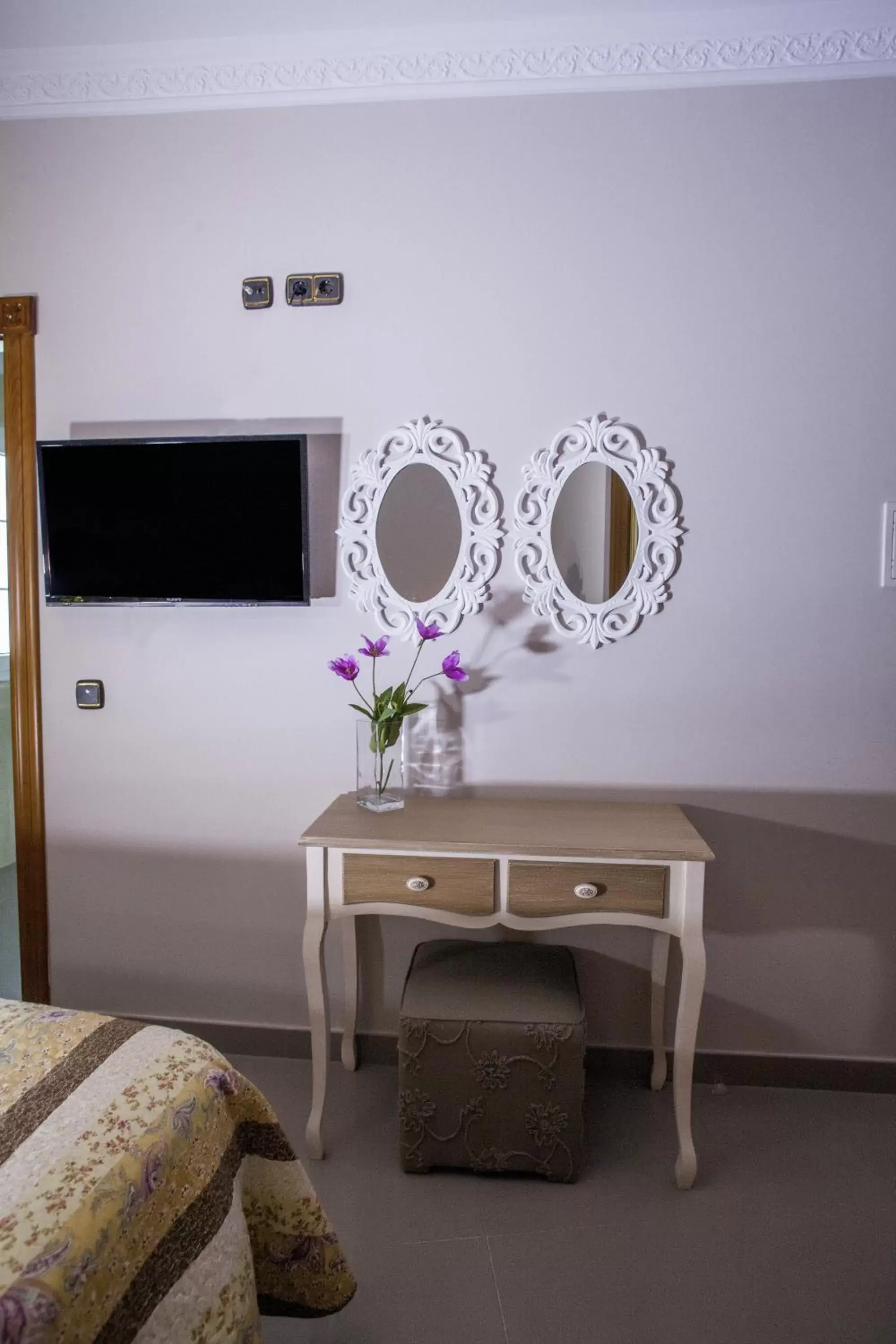 Seating area, TV/Entertainment Center in Hotel Bajamar Centro