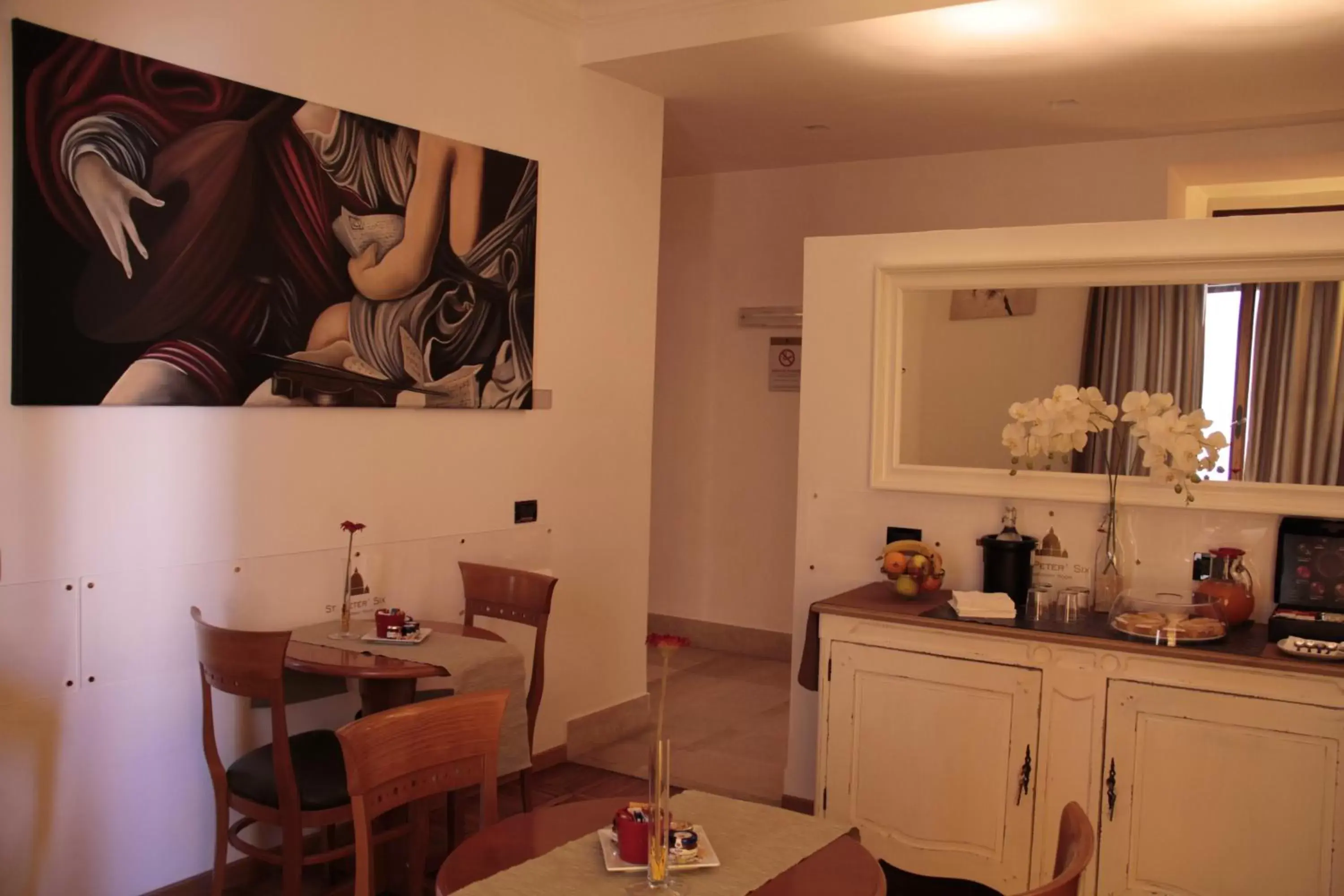 Restaurant/places to eat in St. Peter' Six Rooms & Suites Restaurant/places to eat in St. Peter' Six Rooms & Suites