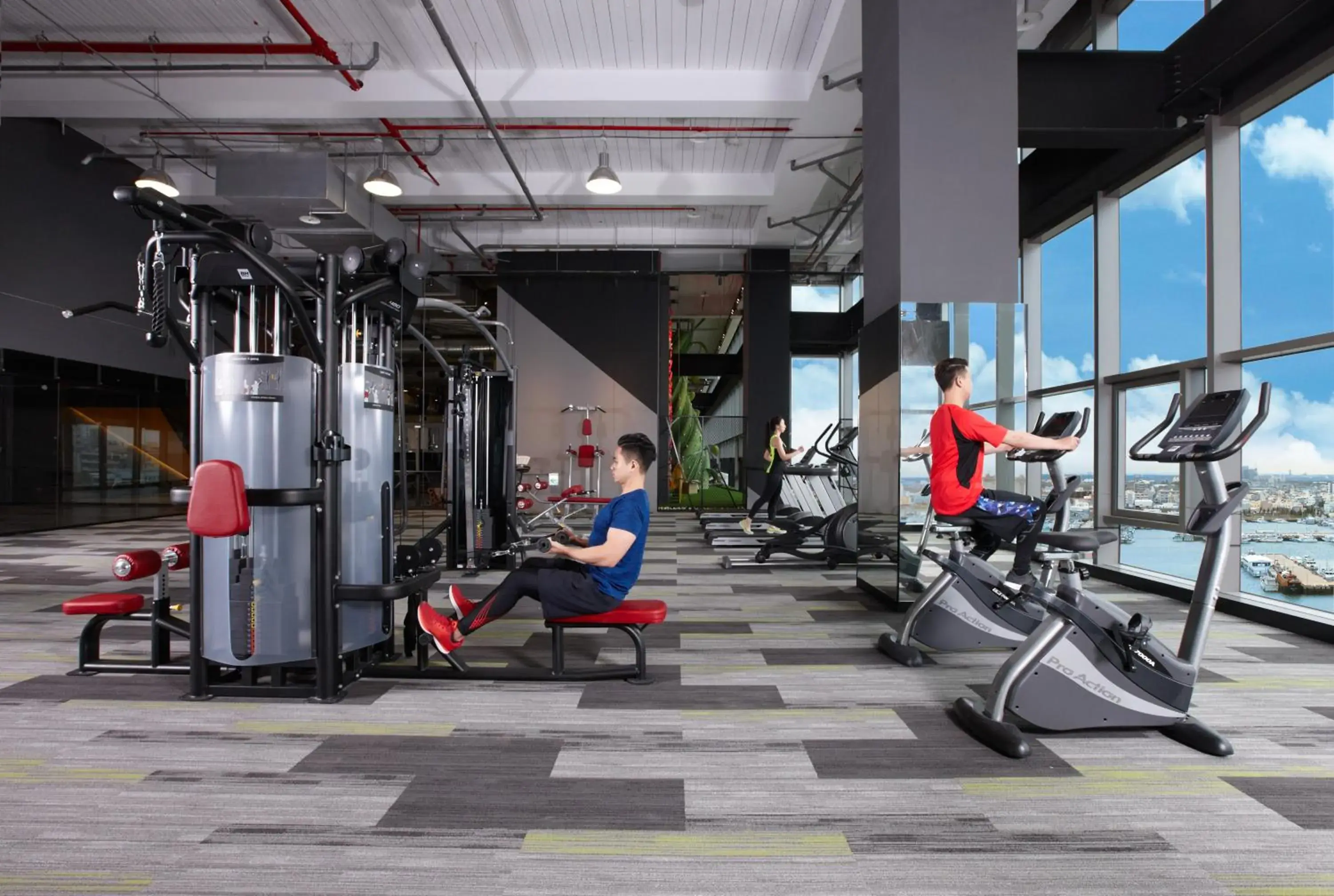 Fitness centre/facilities, Fitness Center/Facilities in Discovery Hotel