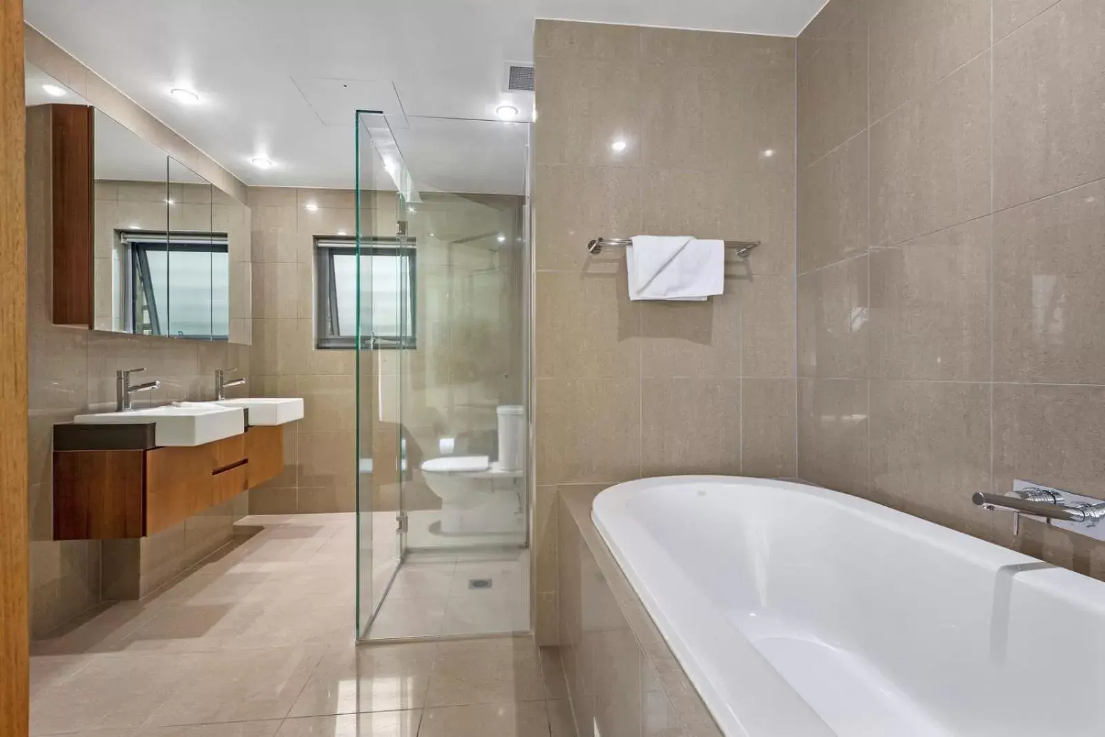 Shower, Bathroom in Cotton Beach Resort - Tweed Coast Holidays ®