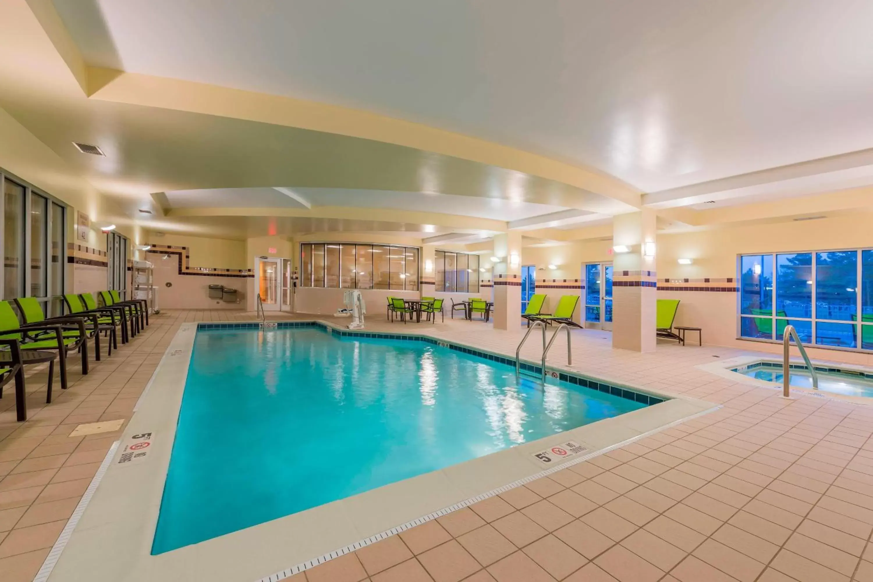 Swimming Pool in SpringHill Suites Midland