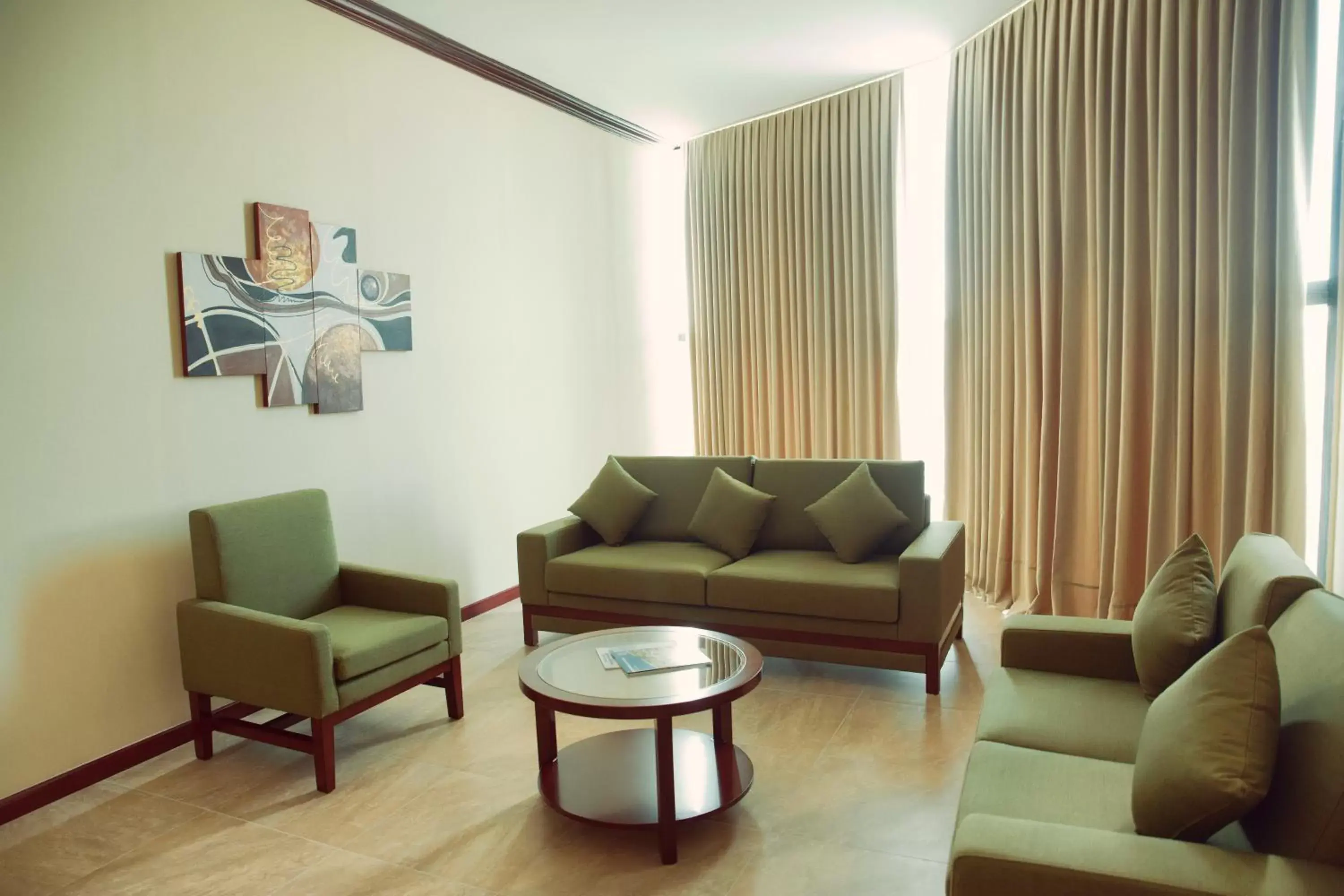 Communal lounge/ TV room, Seating Area in Ramada by Wyndham Princess Georgetown