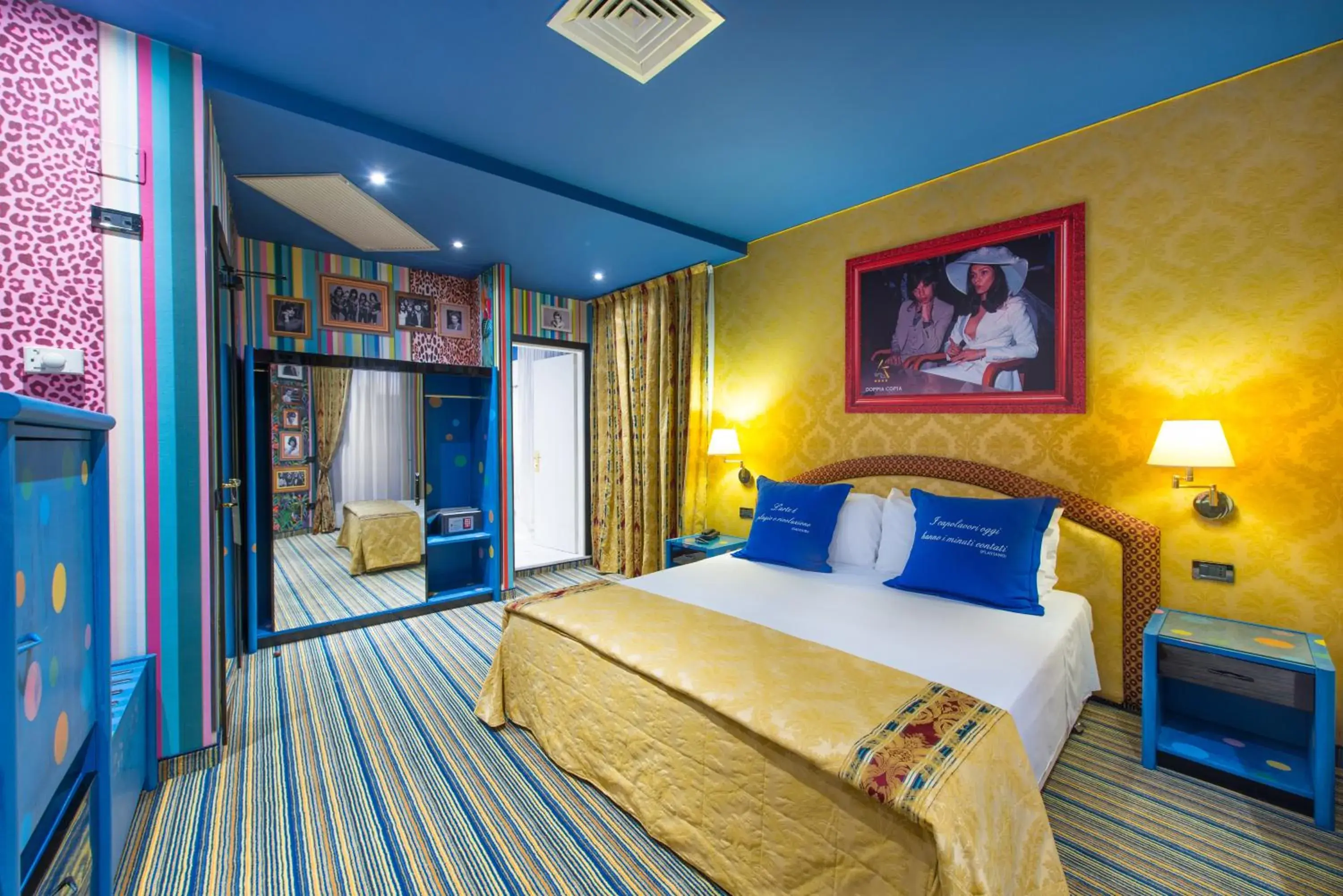 Bedroom, Bed in Admiral Art Hotel