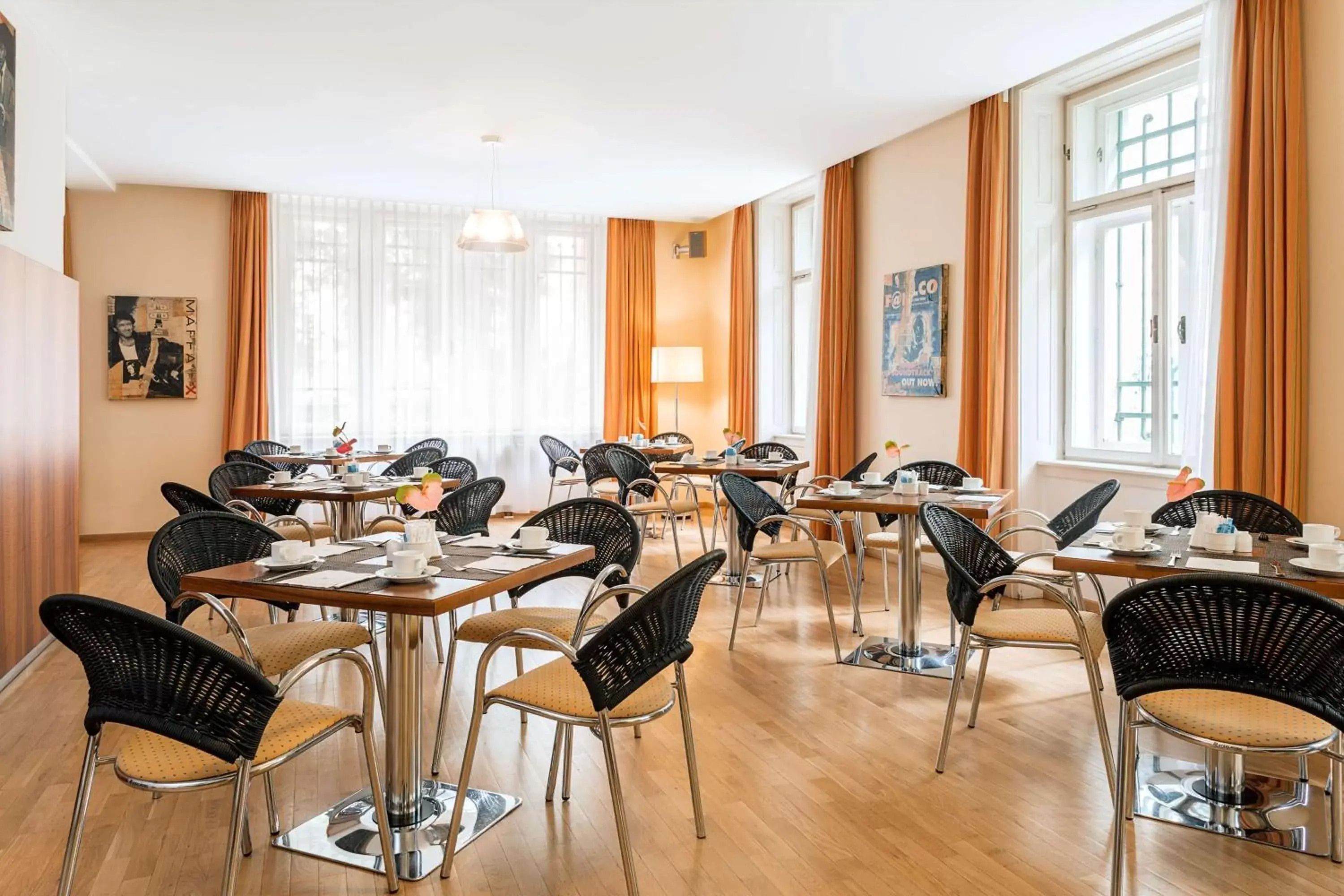 Restaurant/Places to Eat in NH Wien Belvedere