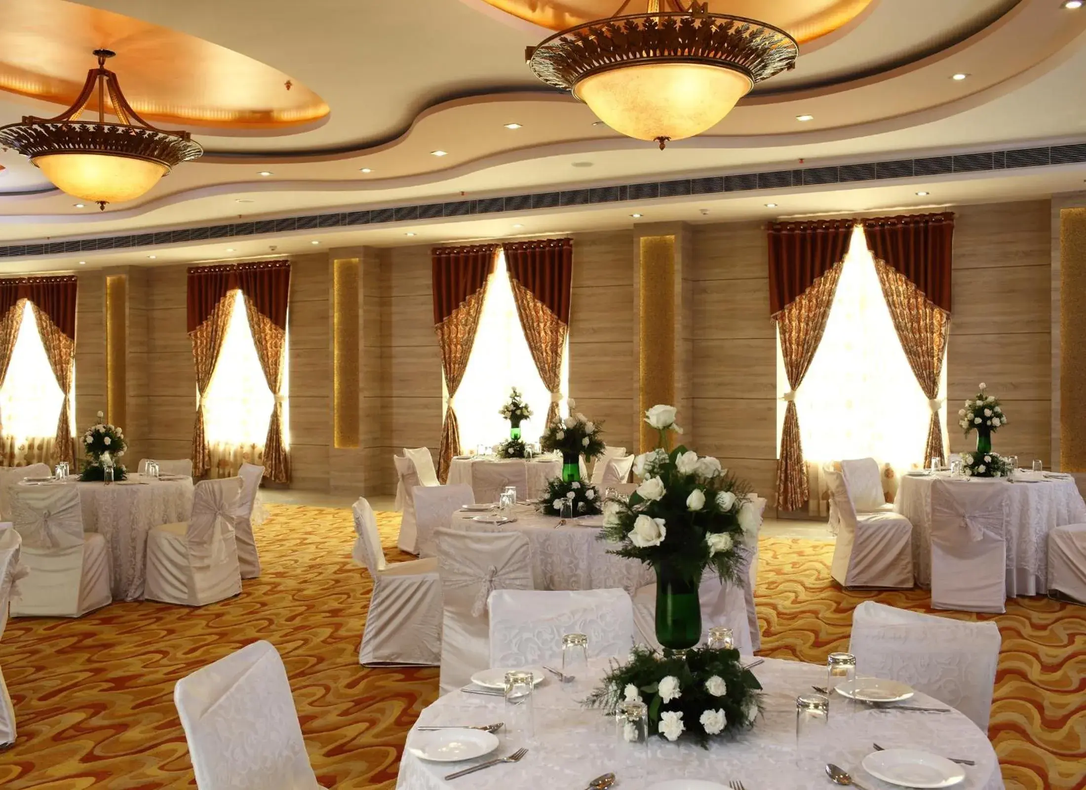 Meeting/conference room, Banquet Facilities in Nidhivan Sarovar Portico