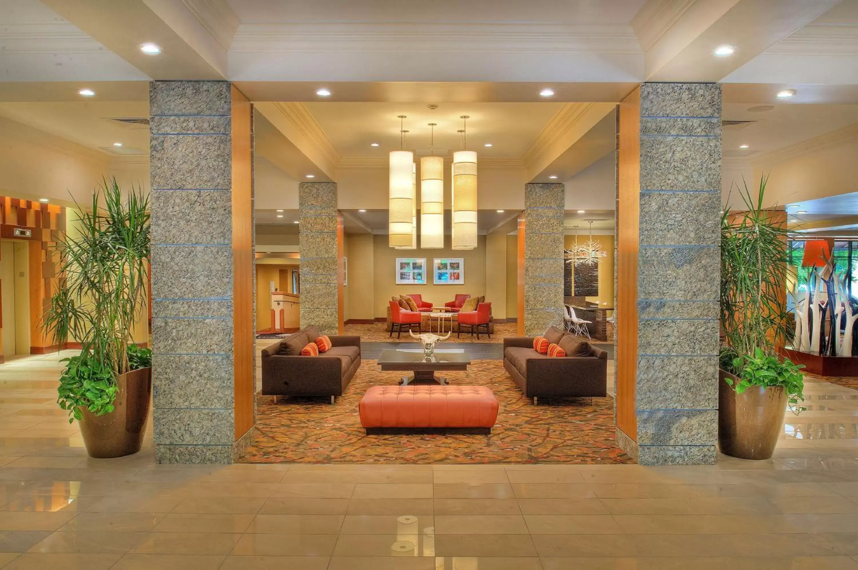 Lobby or reception, Lobby/Reception in DoubleTree by Hilton Hotel St. Louis - Chesterfield