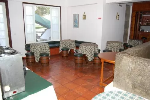 Staff, Seating Area in Hotel Ilha Graciosa