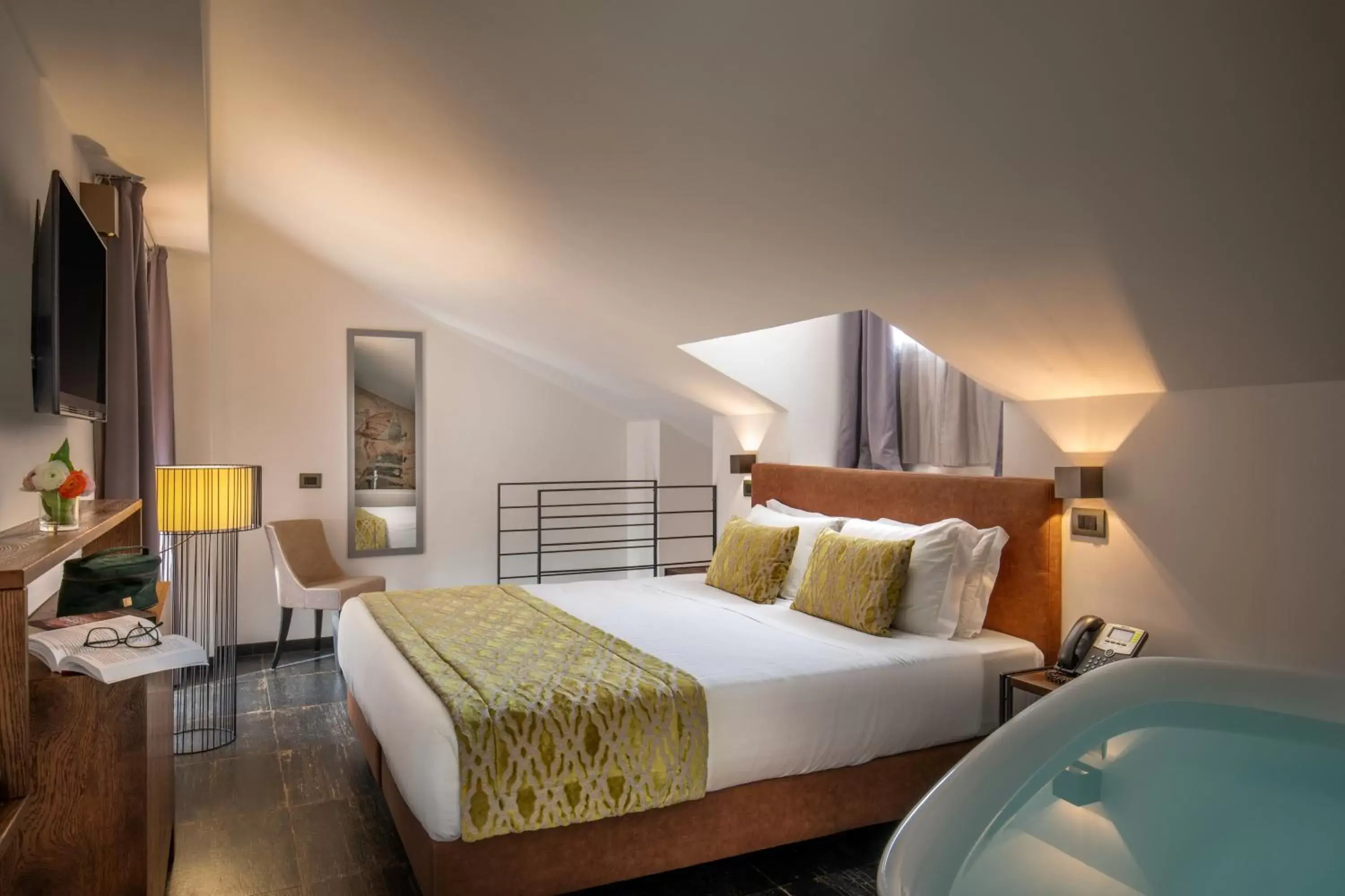 Bedroom, Bed in Navona Essence Hotel