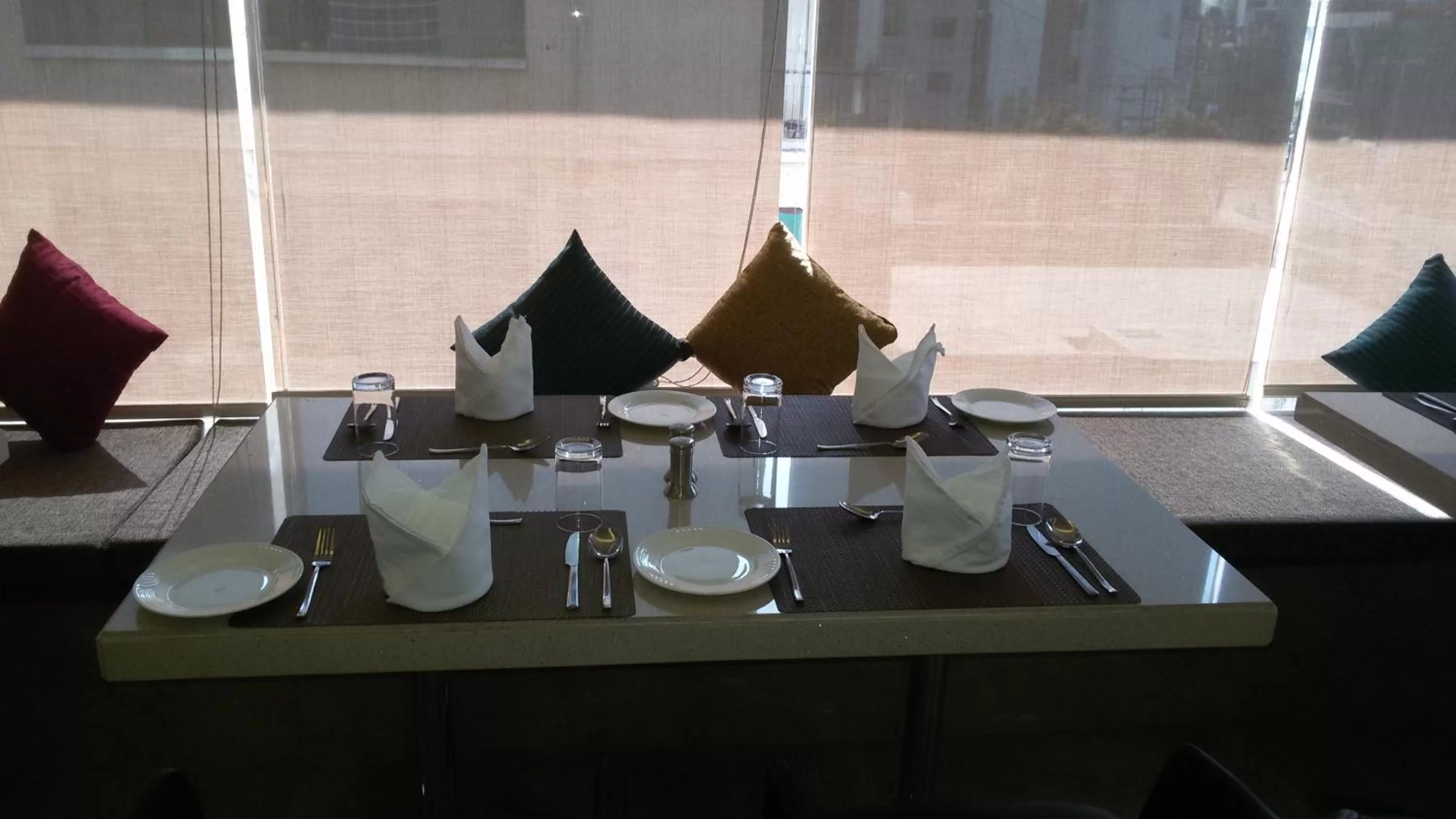 Restaurant/places to eat in Hotel Suba Elite Vadodara