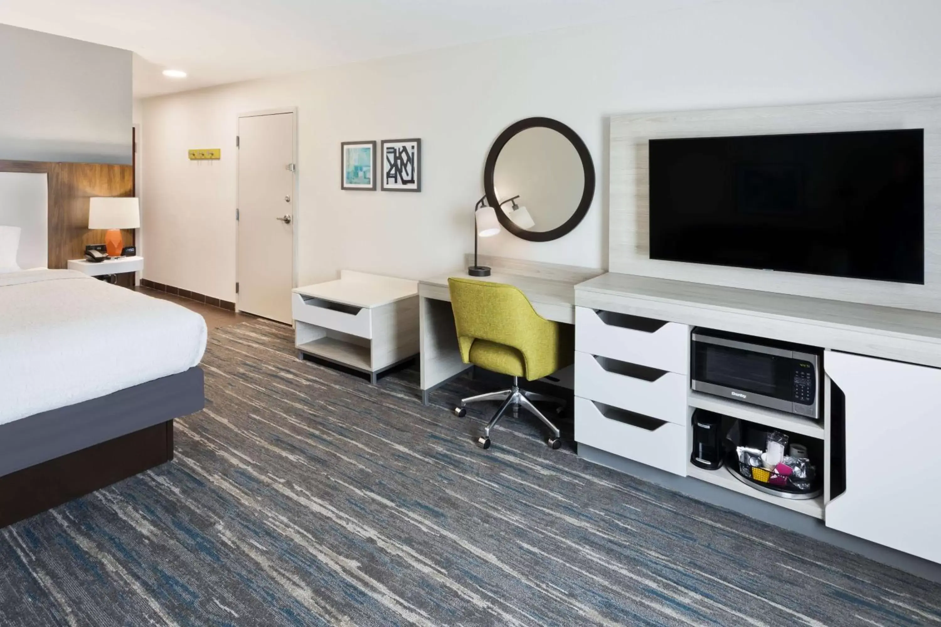 Bedroom, TV/Entertainment Center in Hampton Inn & Suites Phenix City- Columbus Area