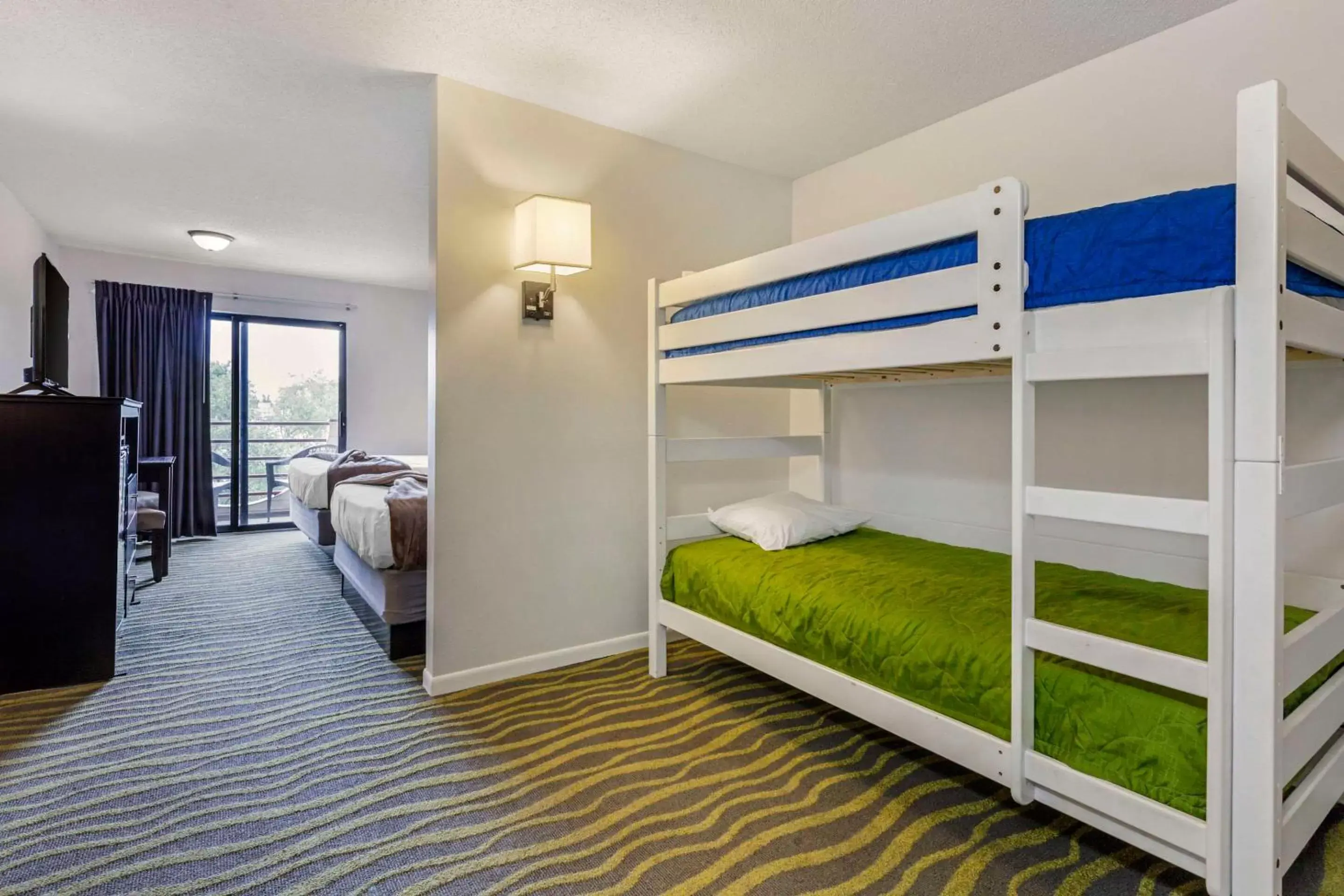Bedroom, Bunk Bed in Atlantis Family Waterpark Hotel