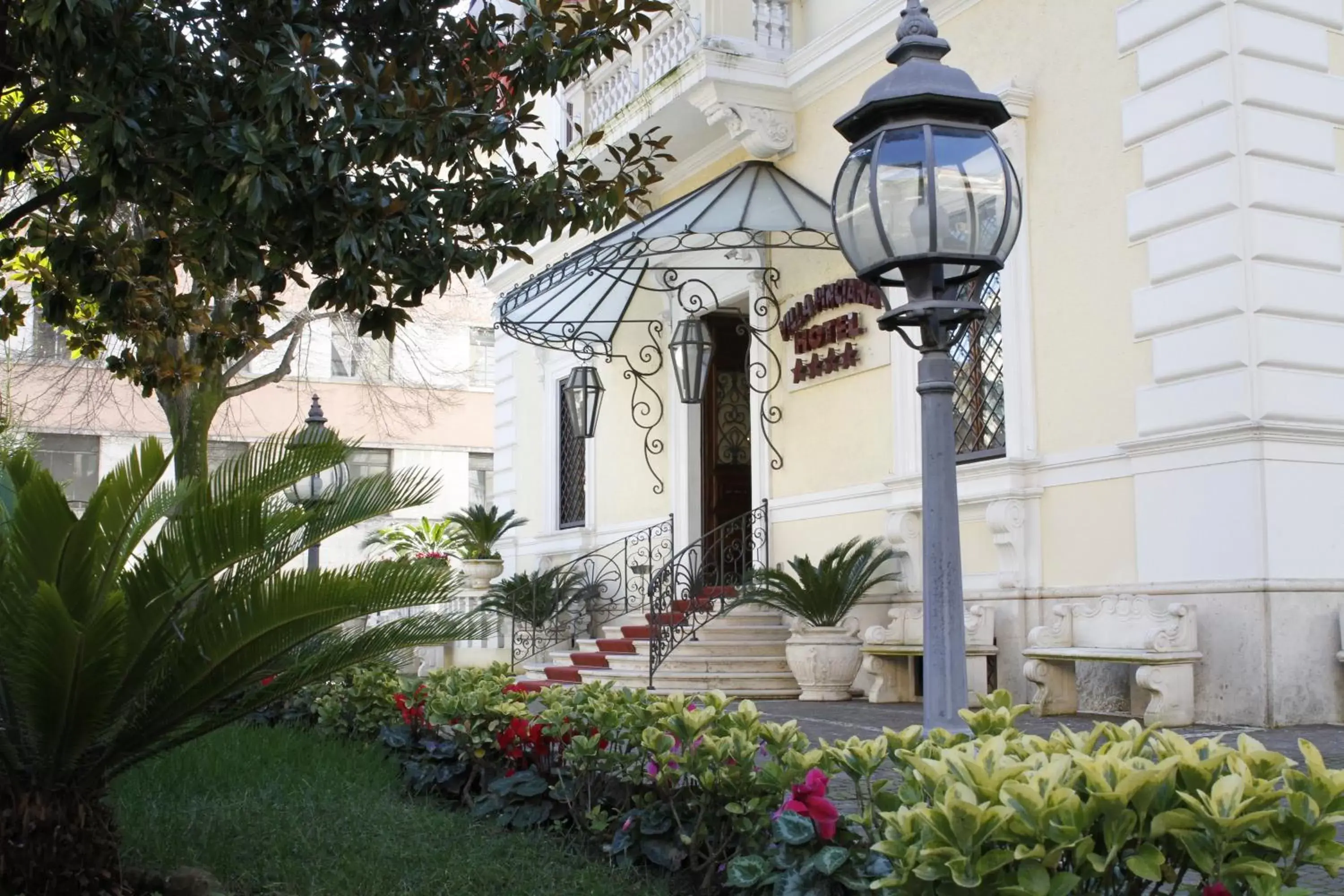 Facade/entrance, Property Building in Hotel Villa Pinciana