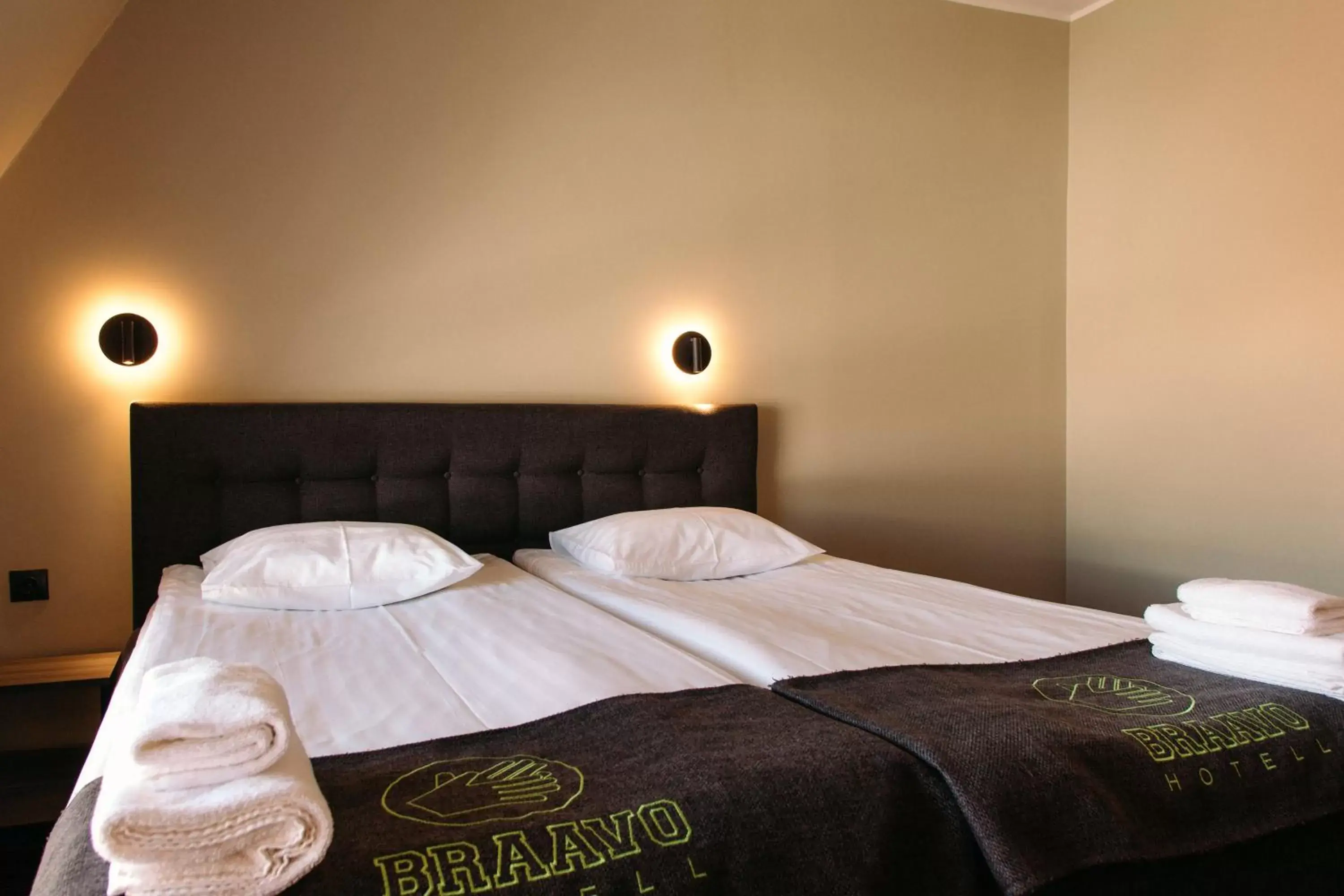 Bedroom, Bed in Braavo Spa Hotel