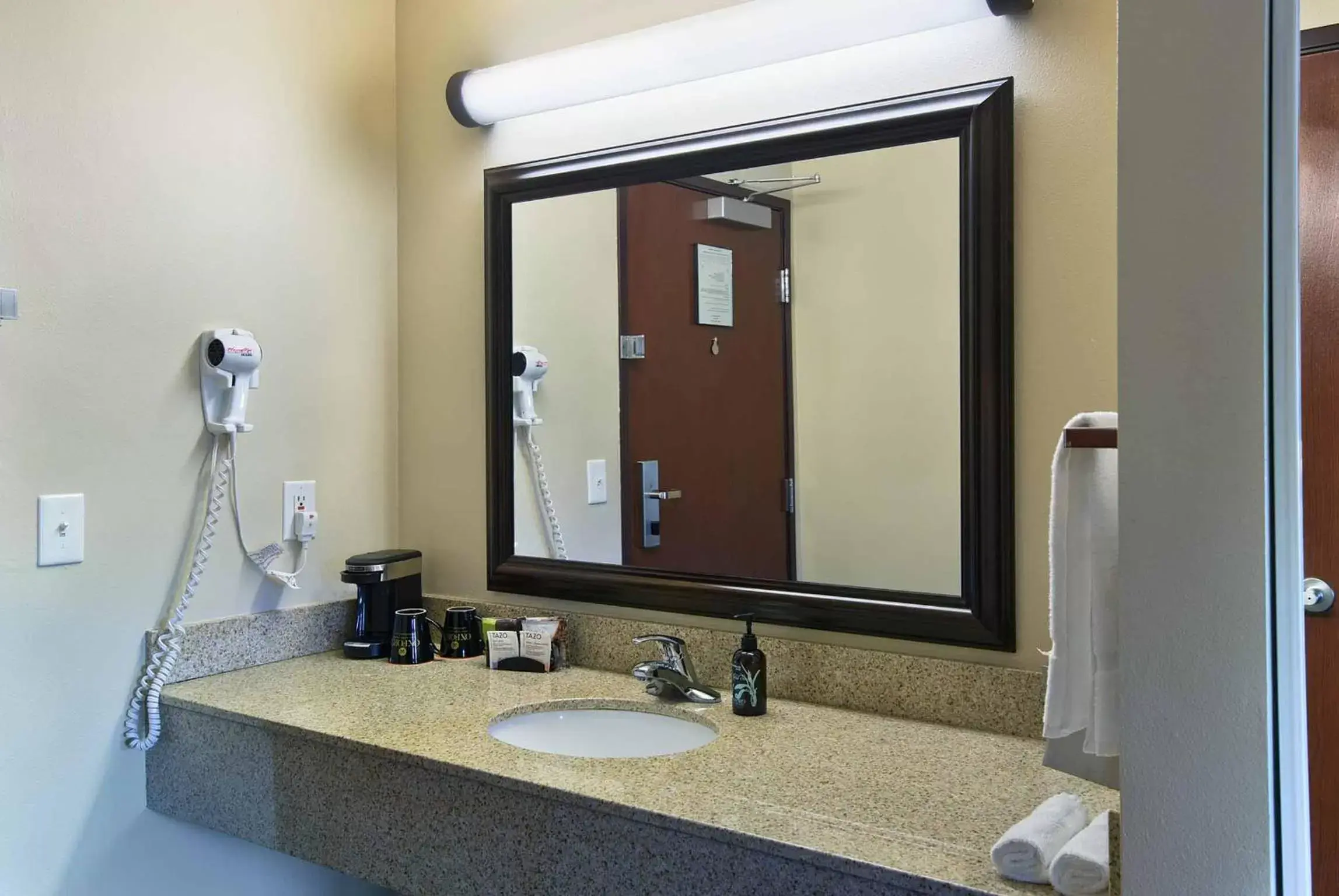Toilet, Bathroom in Oxford Suites Yakima