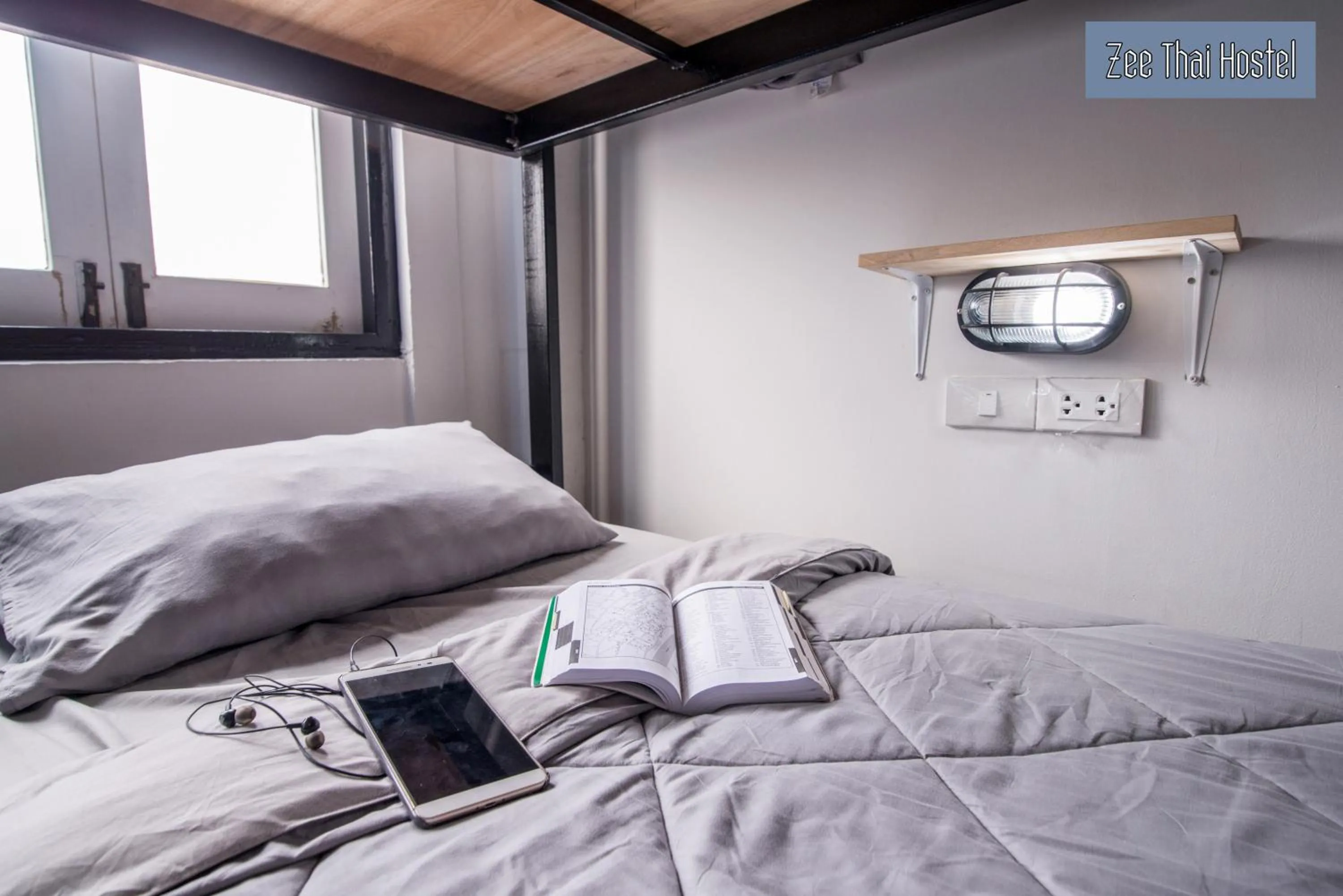 bunk bed, Bed in Zee Thai Hostel