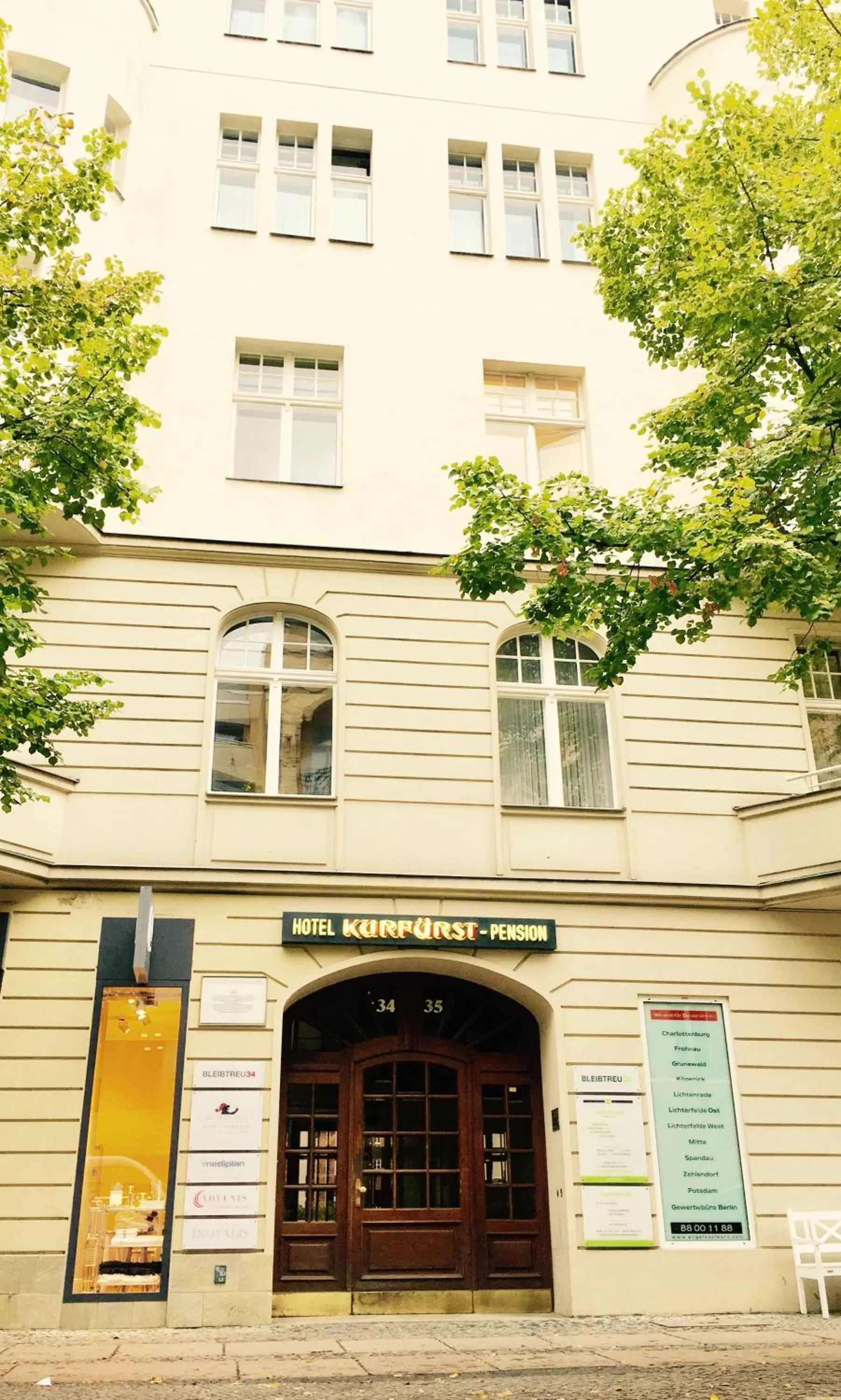 Property building in Kurfürst am Kurfürstendamm