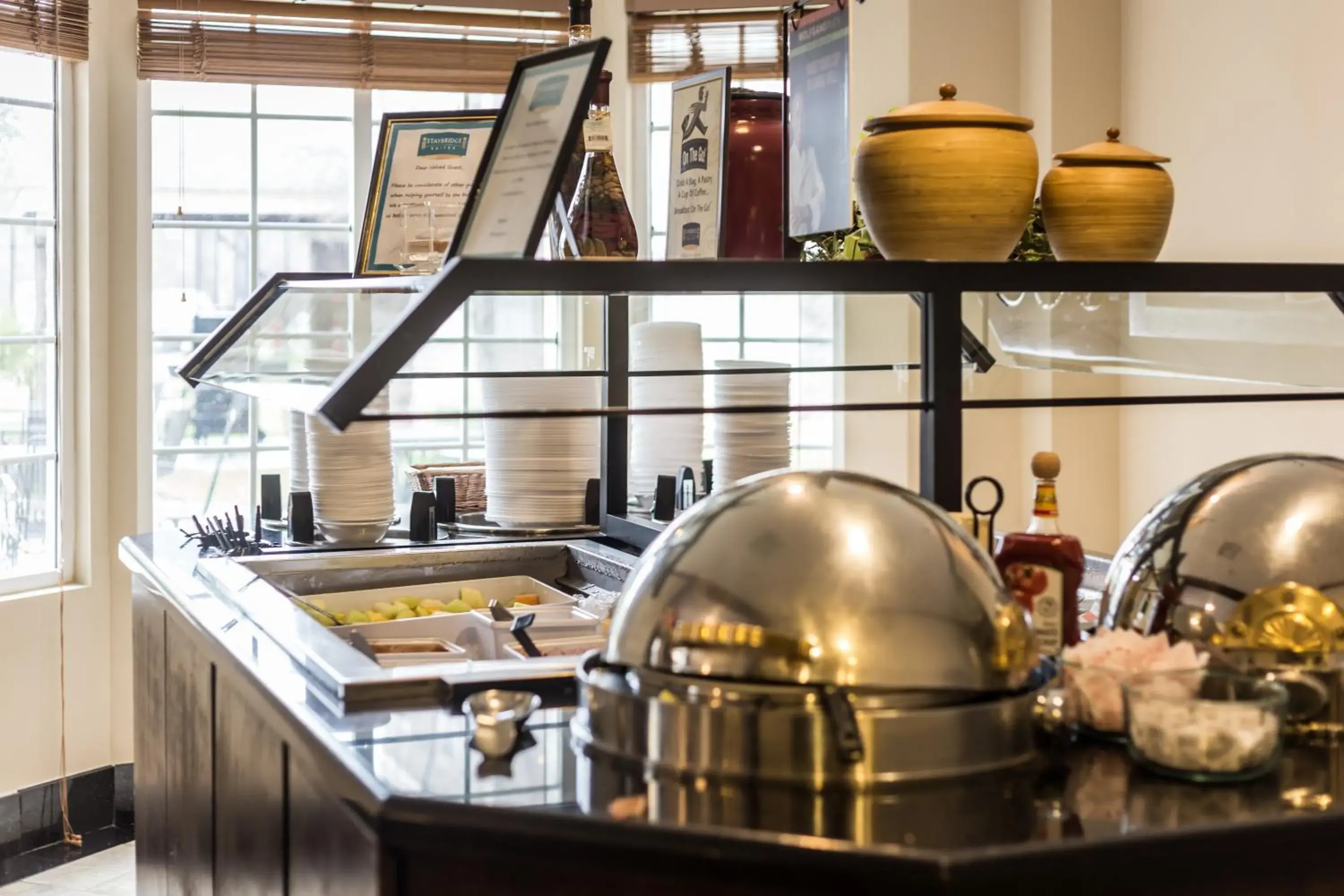 Breakfast, Restaurant/Places to Eat in Staybridge Suites Austin Airport, an IHG Hotel