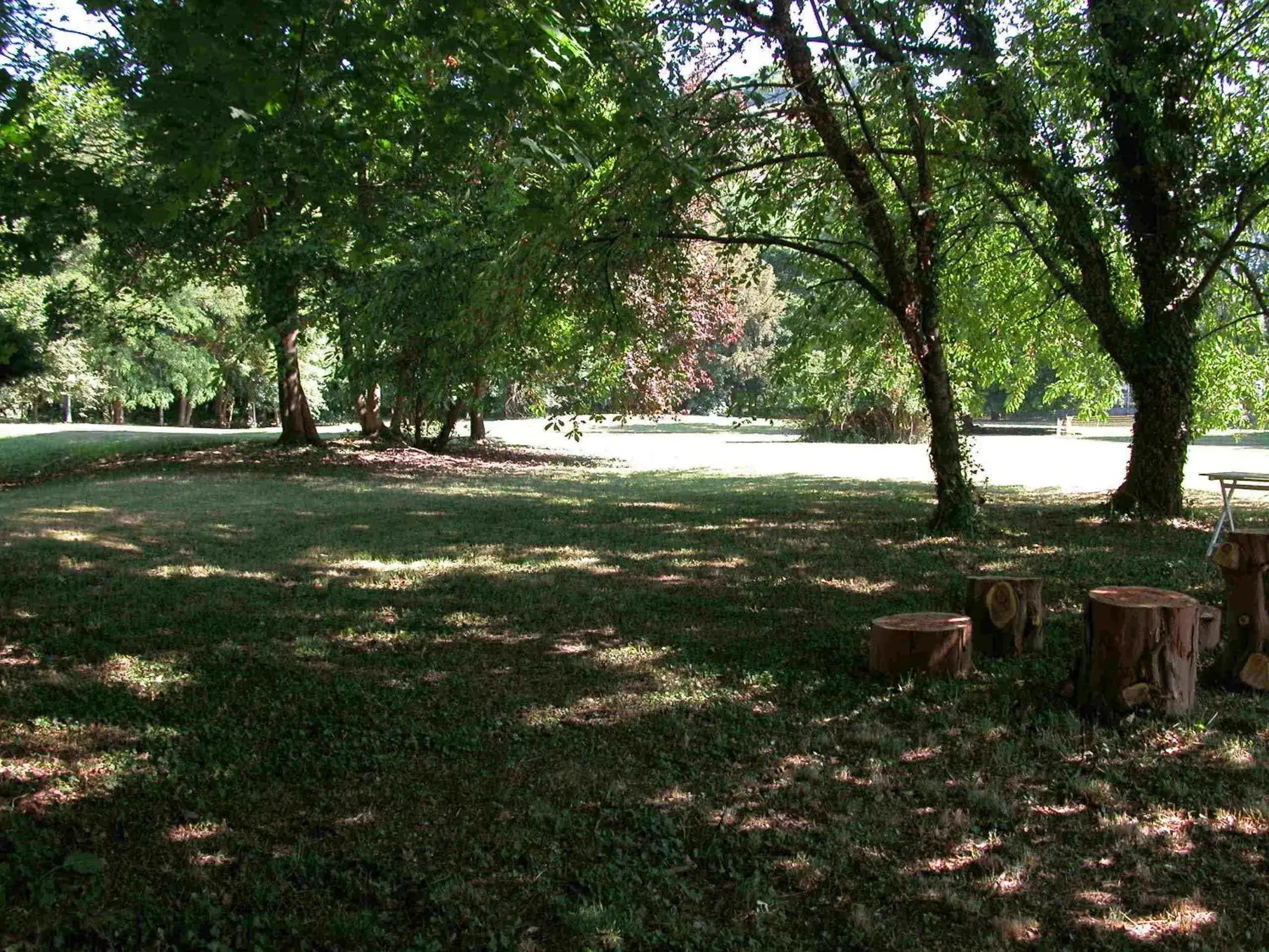 Natural landscape, Garden in Domaine de Beaupré - Hotel The Originals Relais