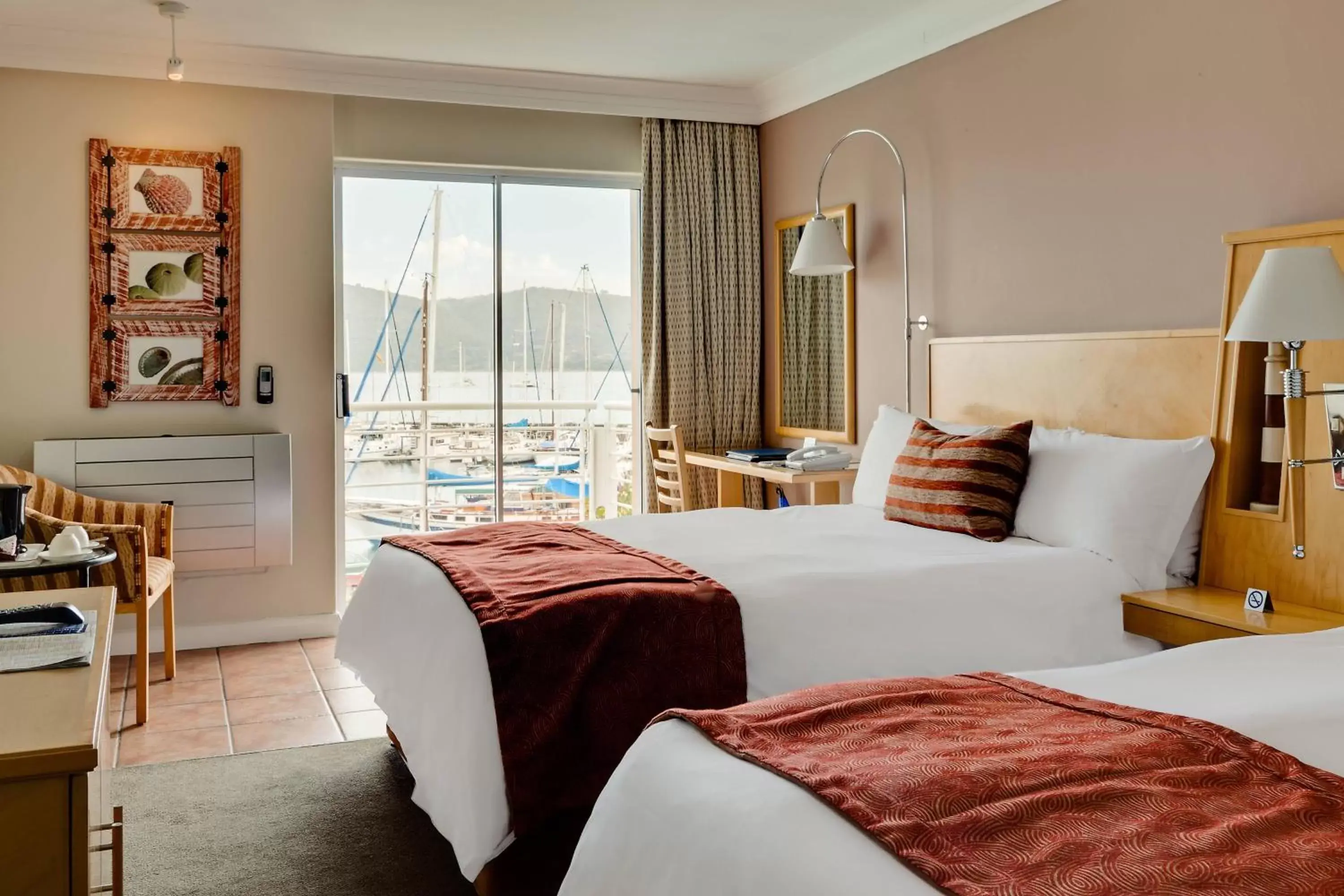 Photo of the whole room, Bed in Protea Hotel by Marriott Knysna Quays