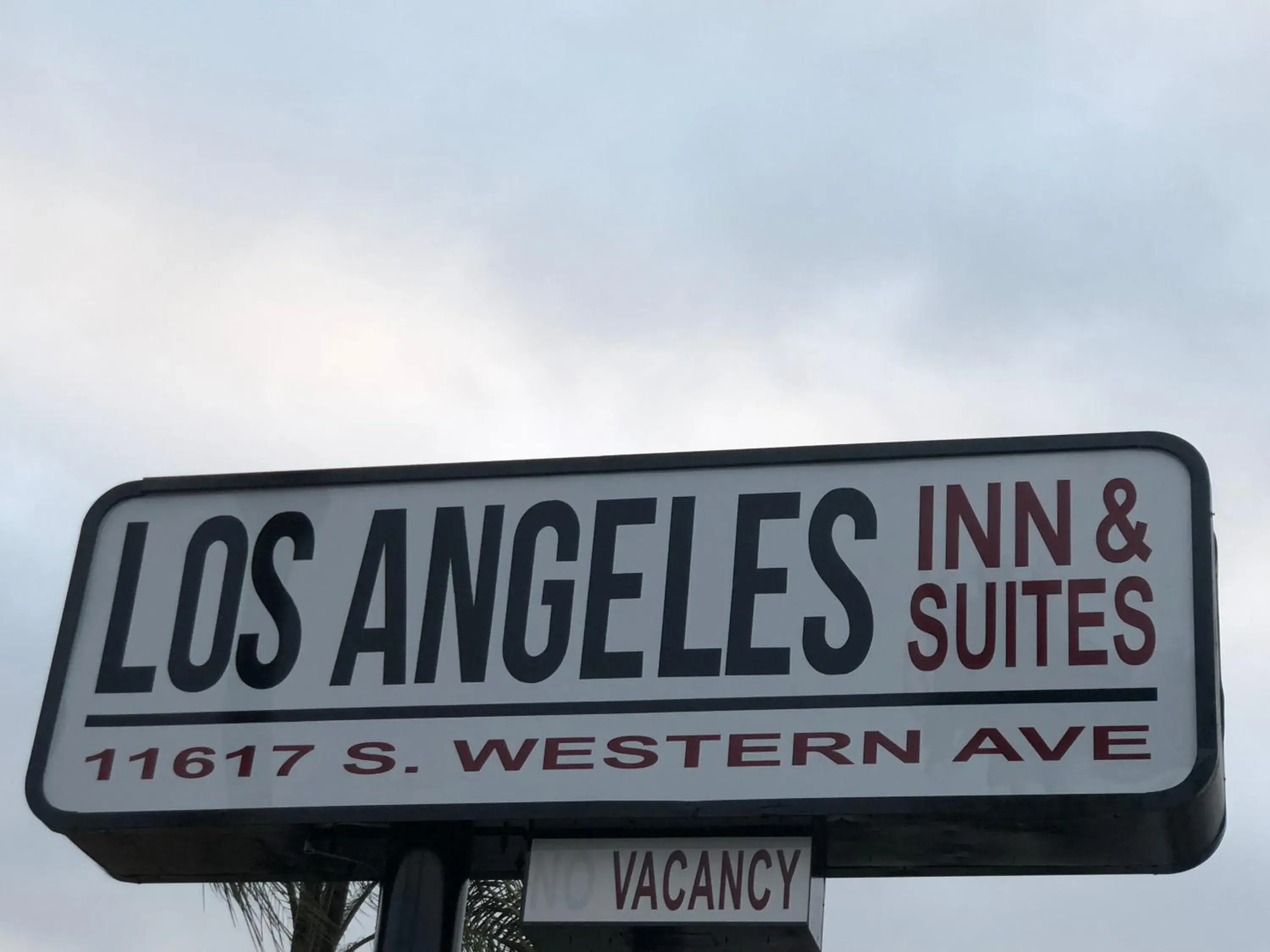 Property Logo/Sign in Los Angeles Inn & Suites - LAX