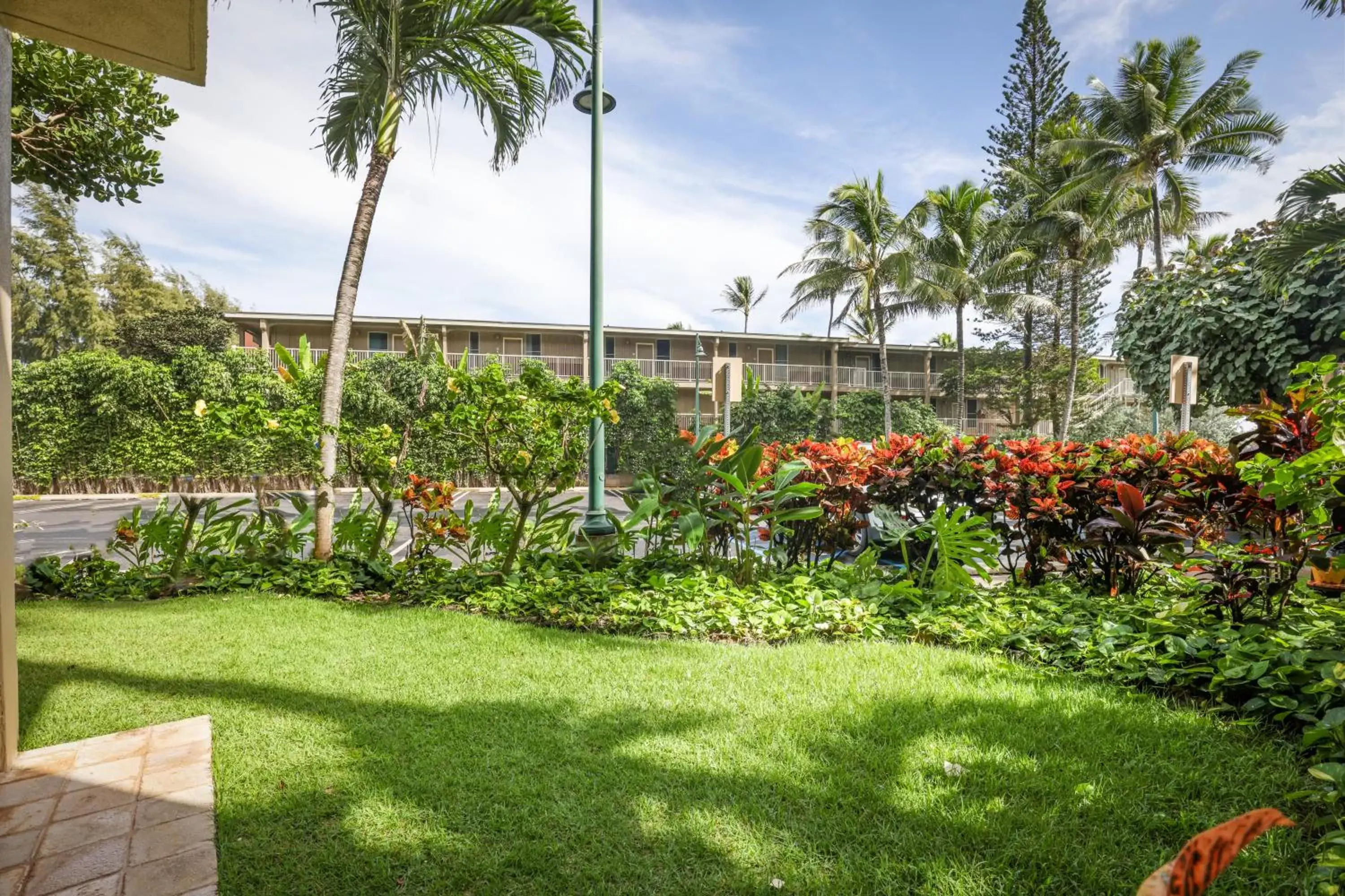 Garden view, Garden in Waipouli Beach Resort & Spa Kauai By Outrigger