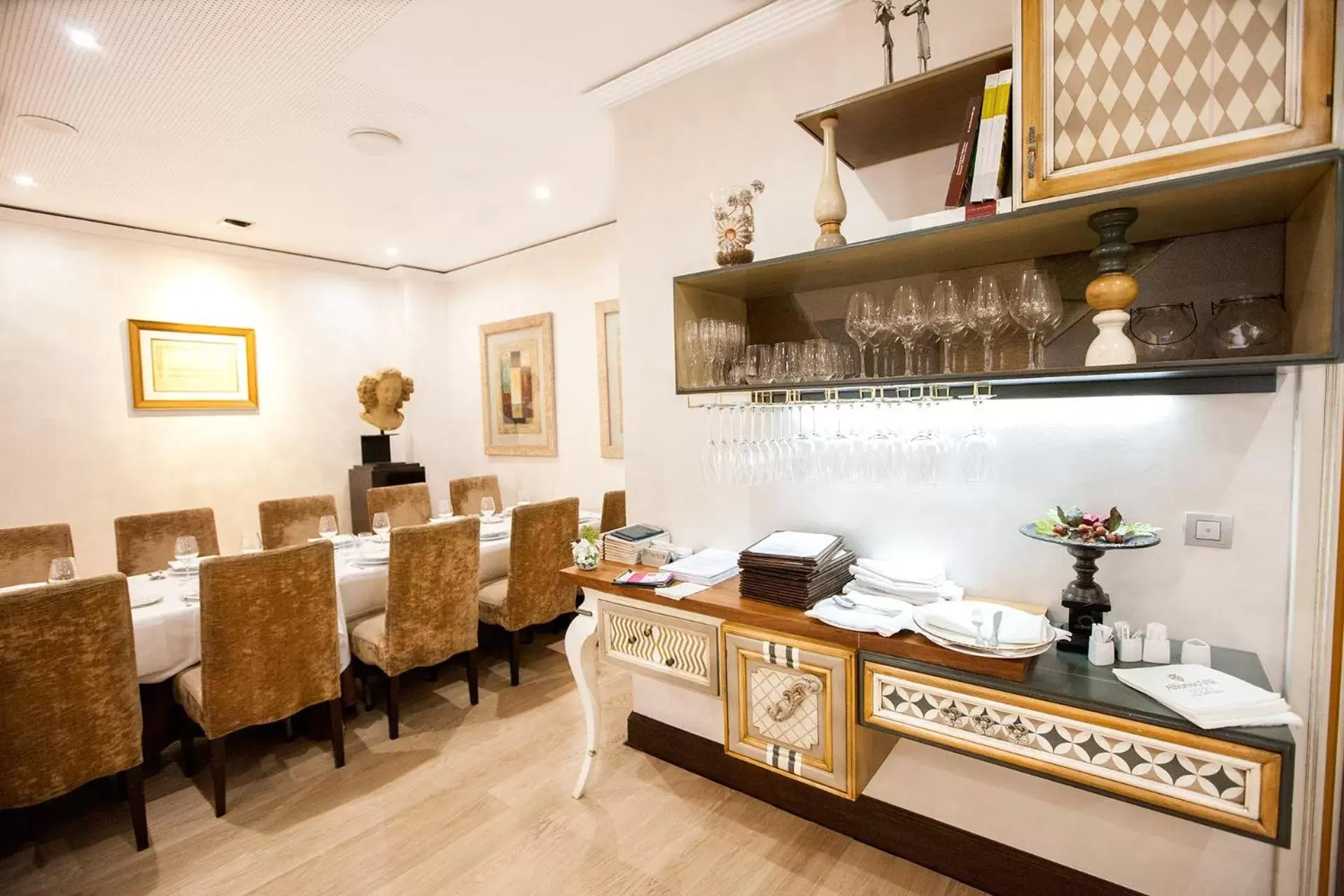 Restaurant/places to eat in Hotel Alfonso VIII Restaurant/places to eat in Hotel Alfonso VIII