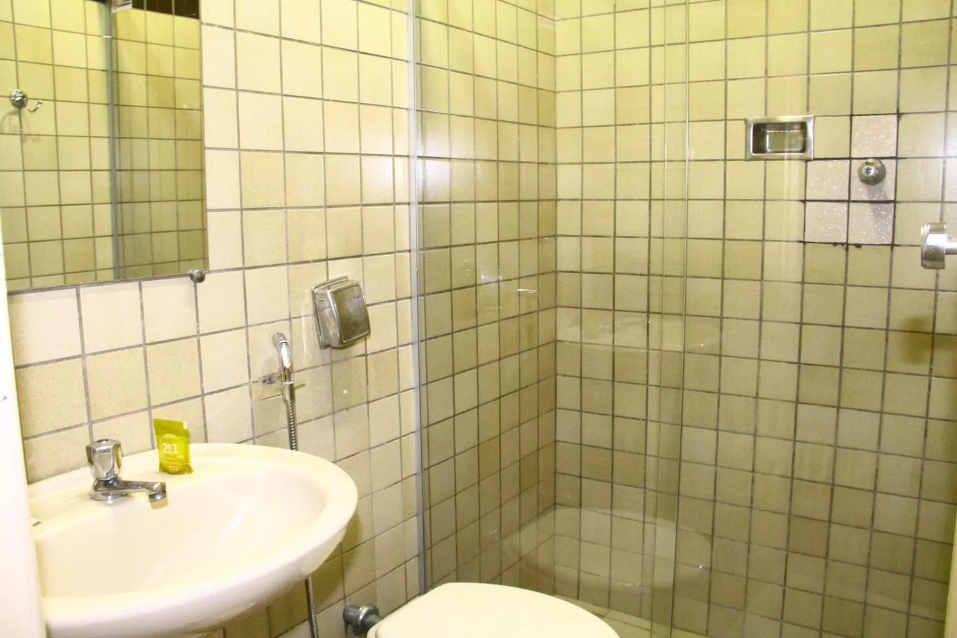 Shower in Panorama Hotel